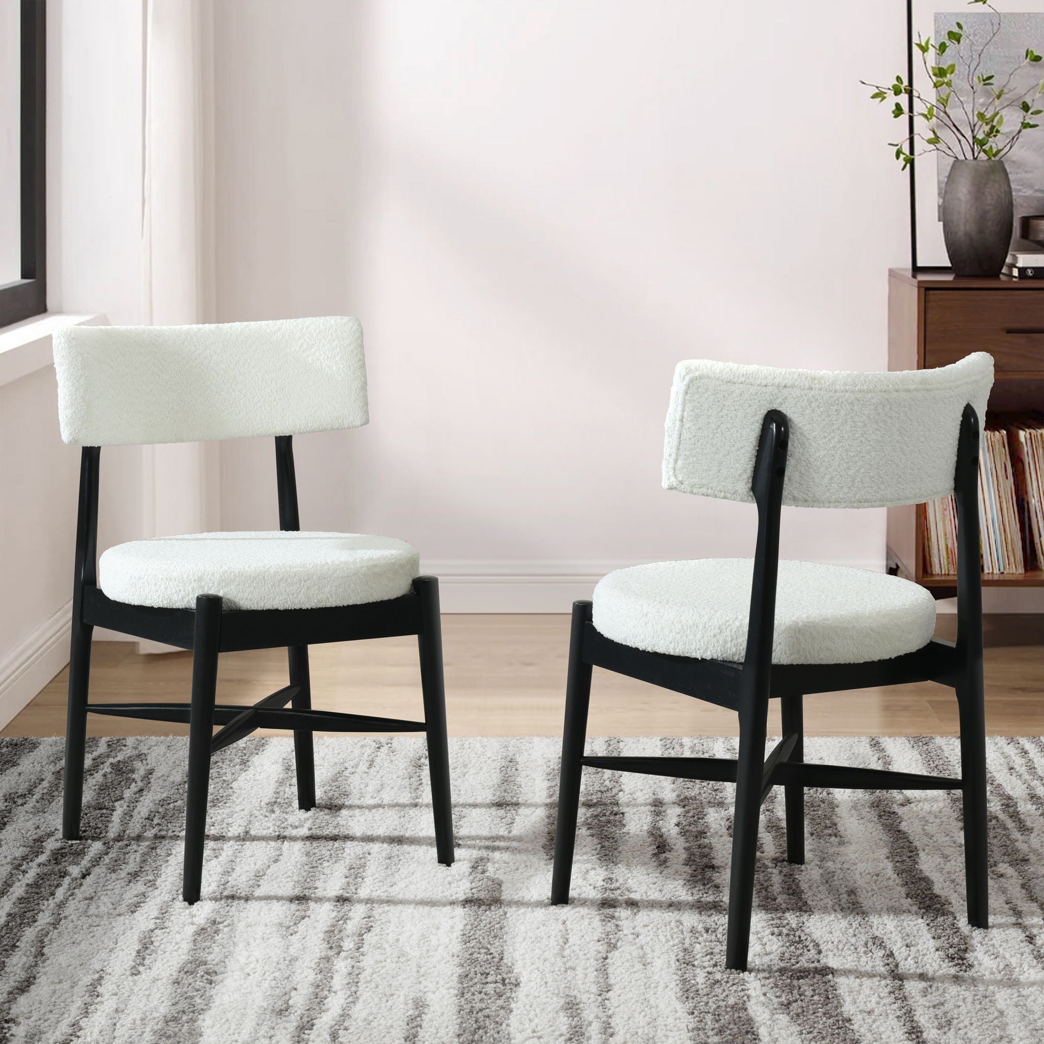 Mid Century Modern Dining Chairs With Unique Design
