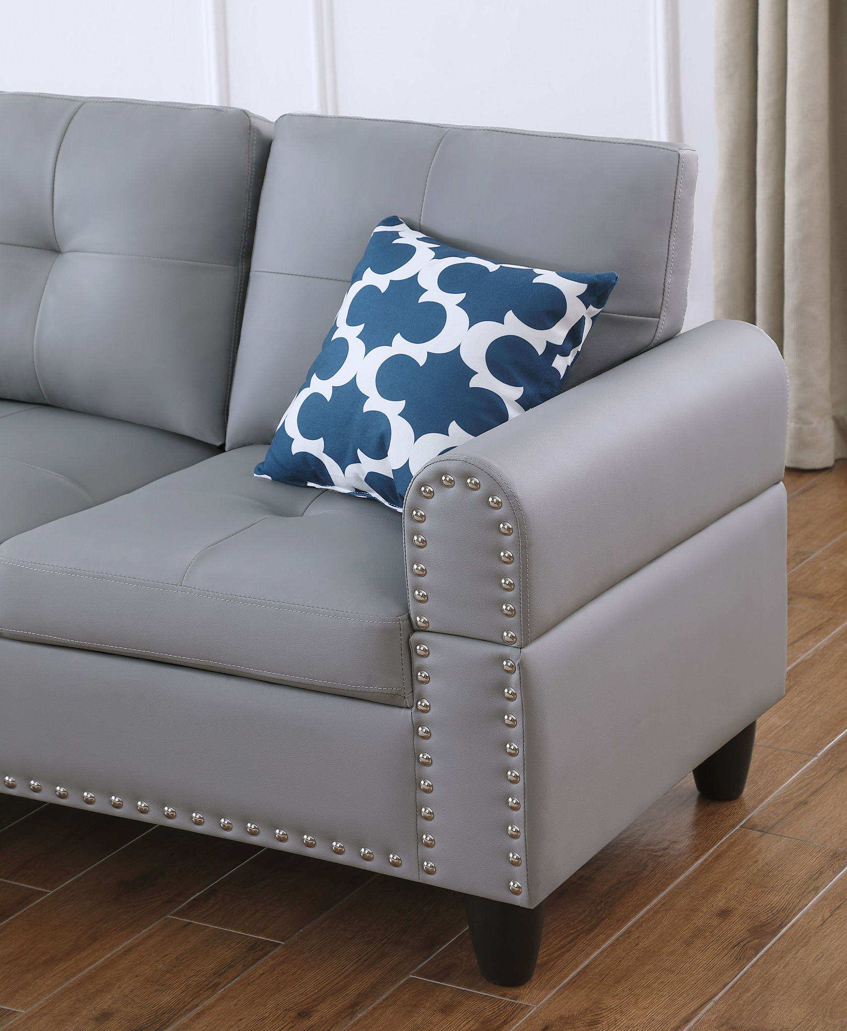 Irine - Sectional Sofa With Ottoman - Gray