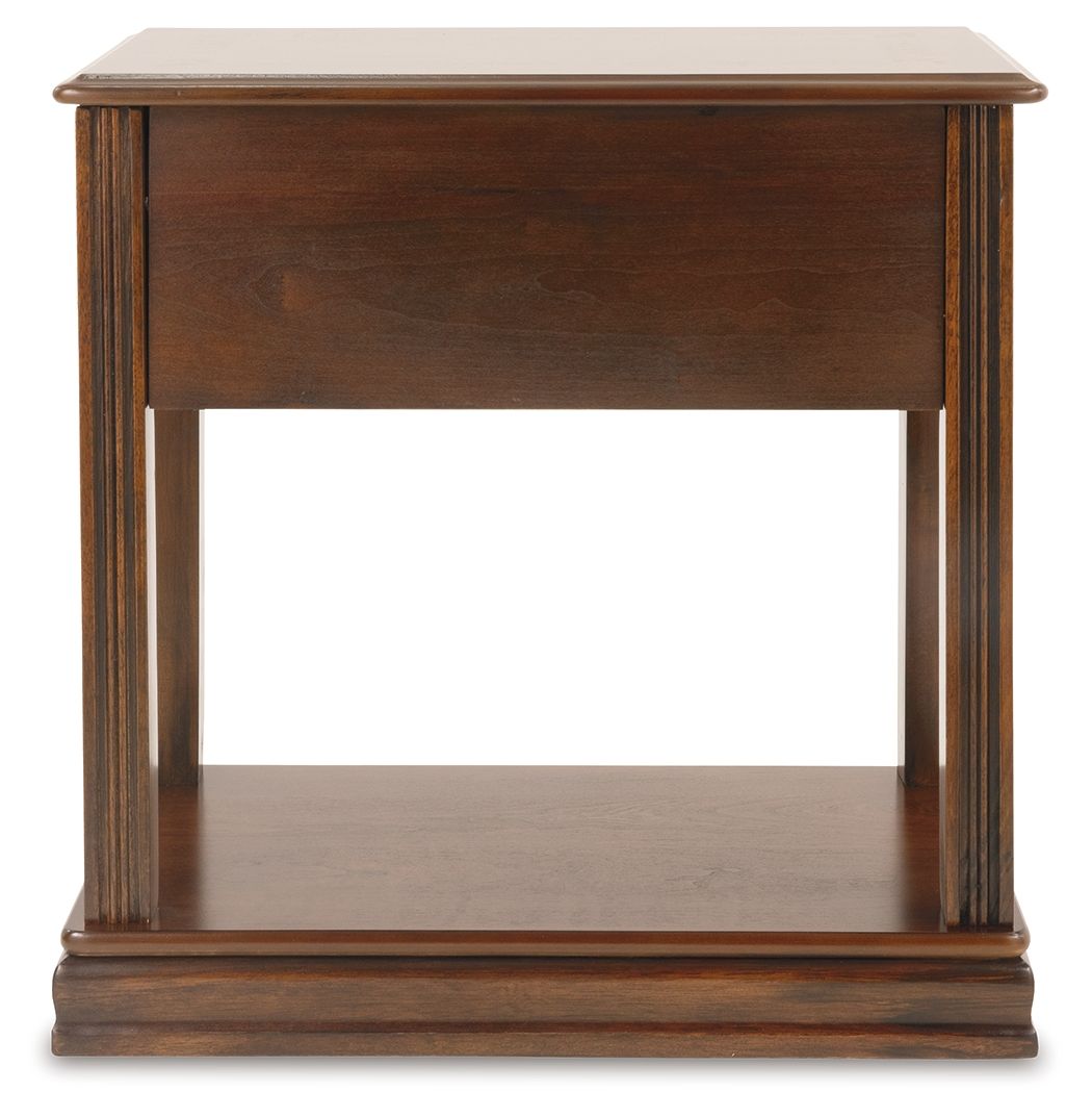 Breegin - Chair Side End Table - Removable Tray - Brown