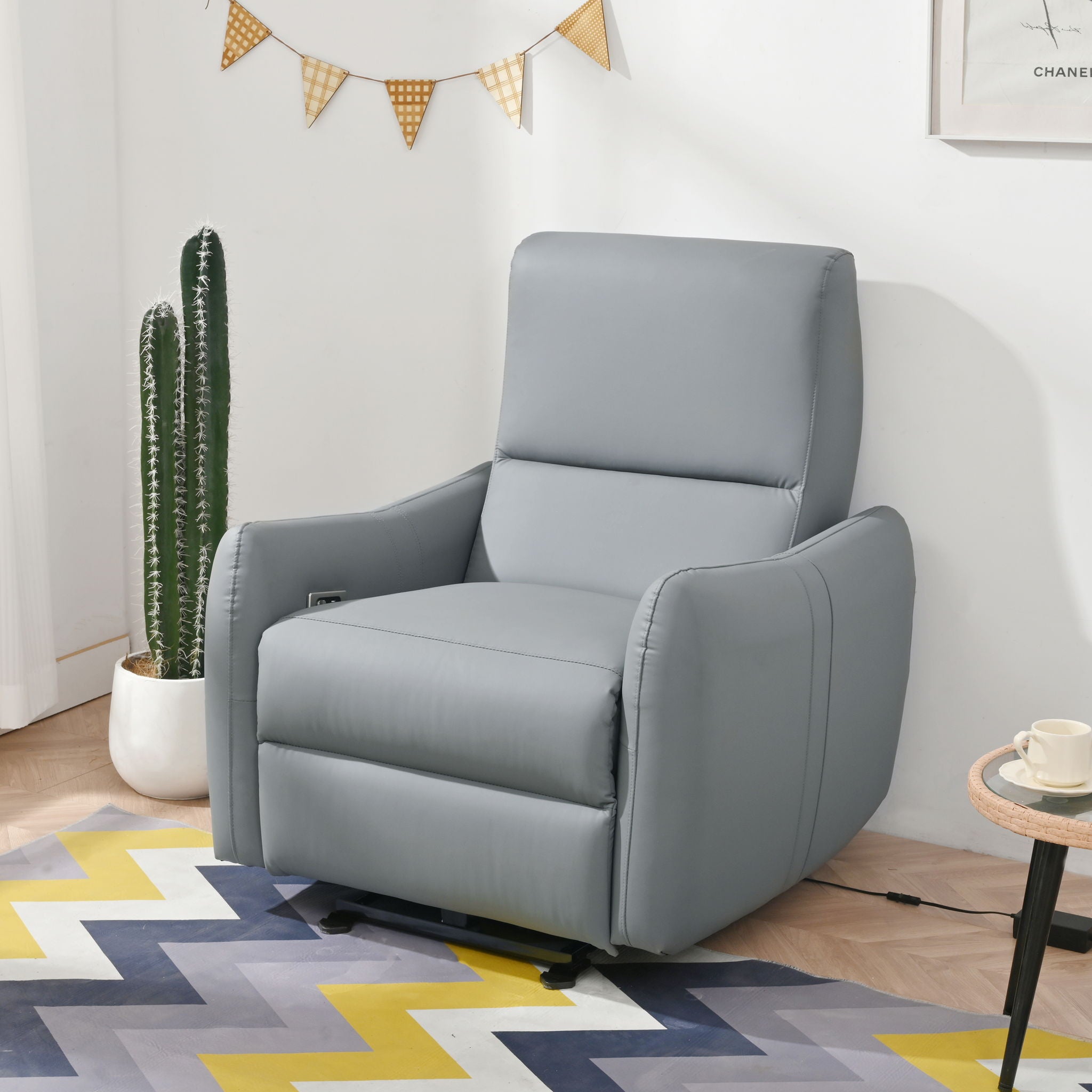 Wall Hugger Power Recliner Chair With USB Port (Type-C)
