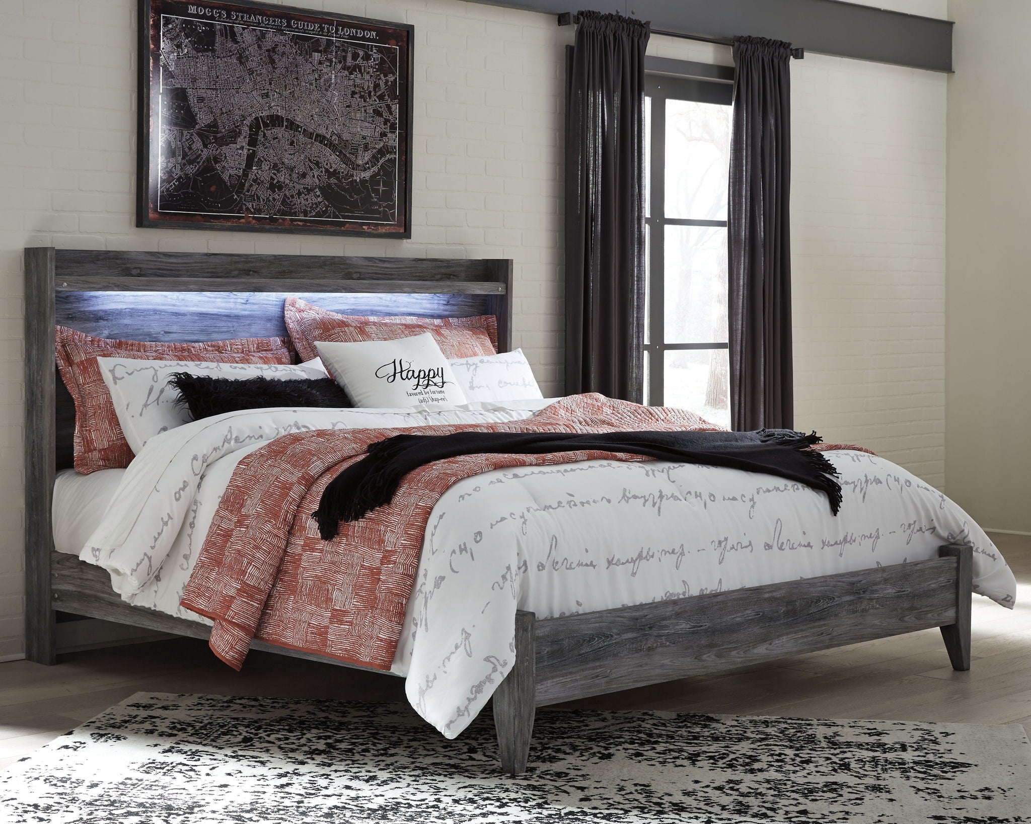Baystorm - Panel Bed