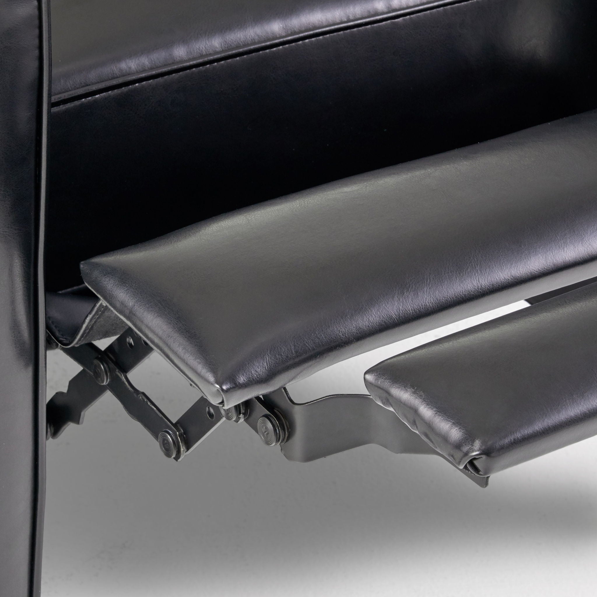 Upholstered Push Back Recliner Chair For Living Room