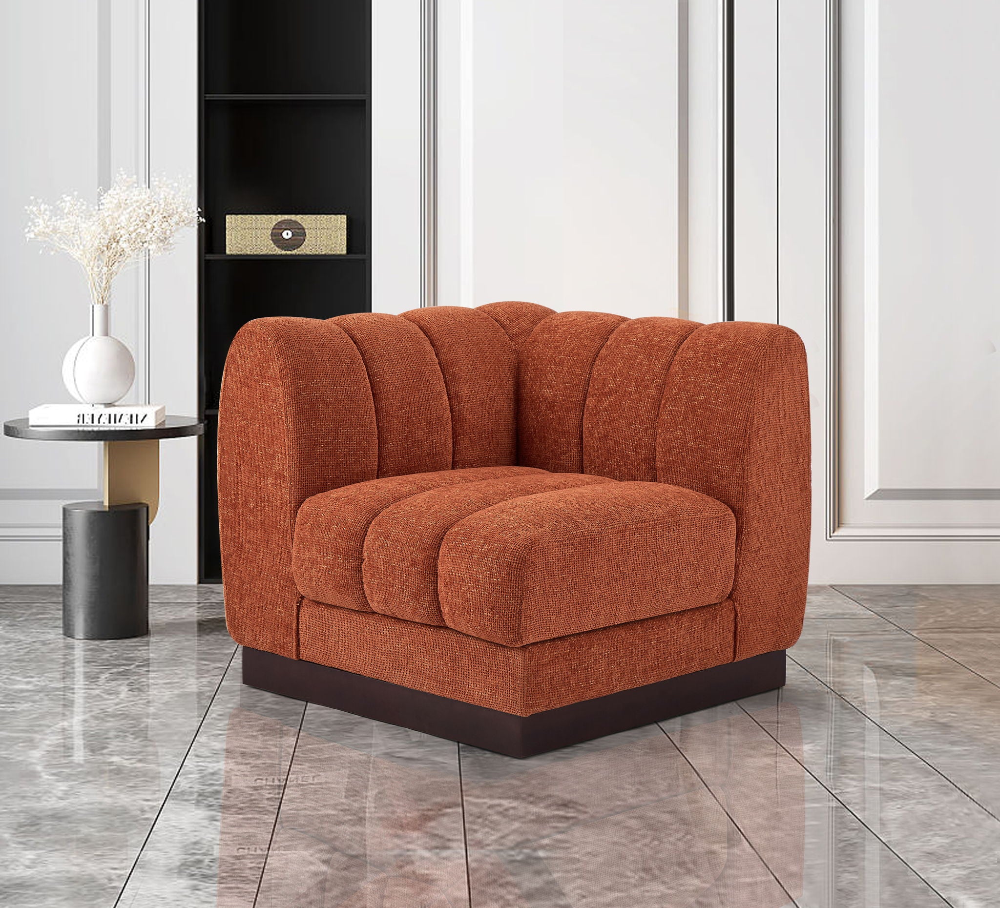 Quinn - Corner Chair