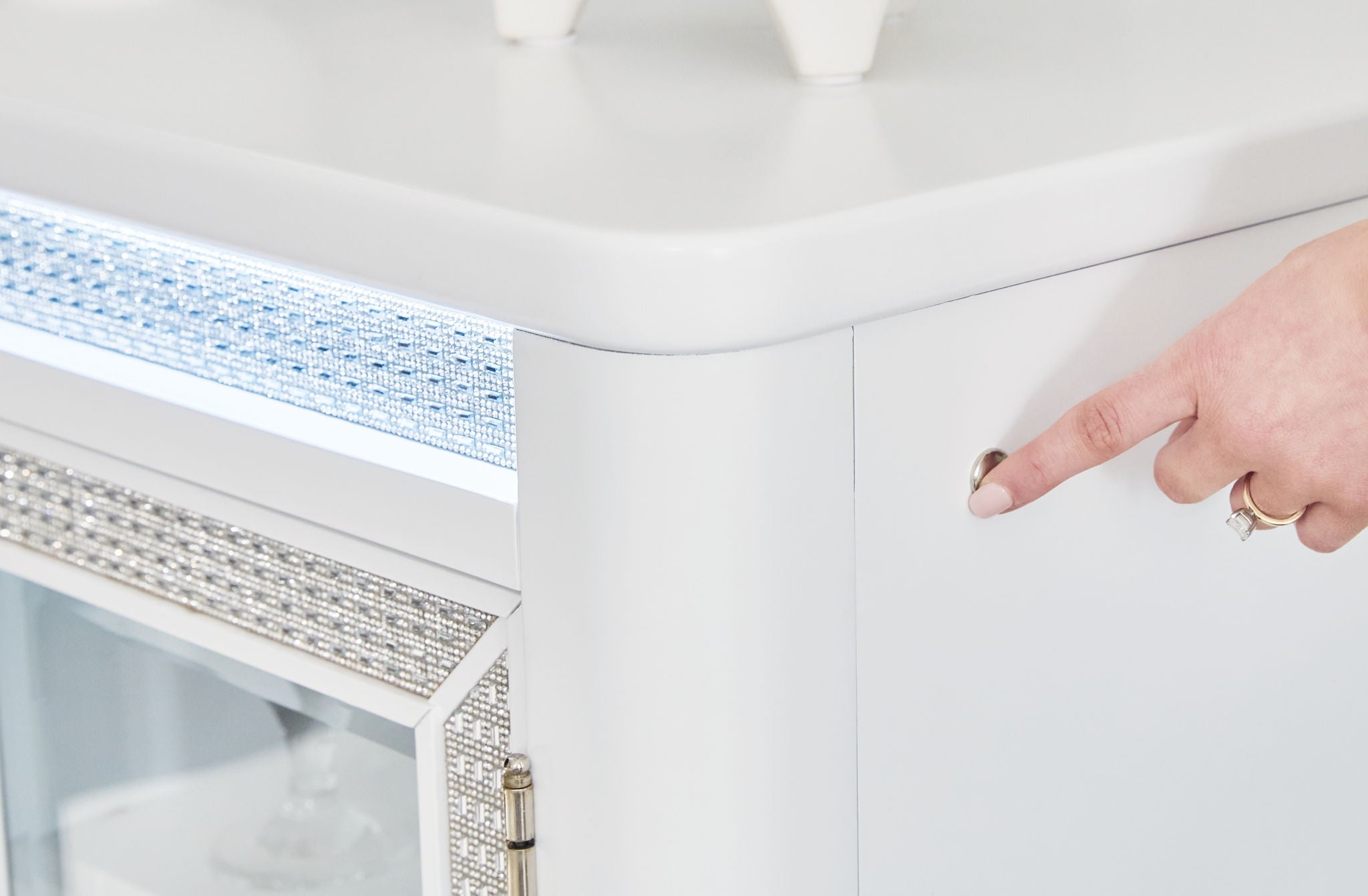 Chalanna - Dining Room Server - White