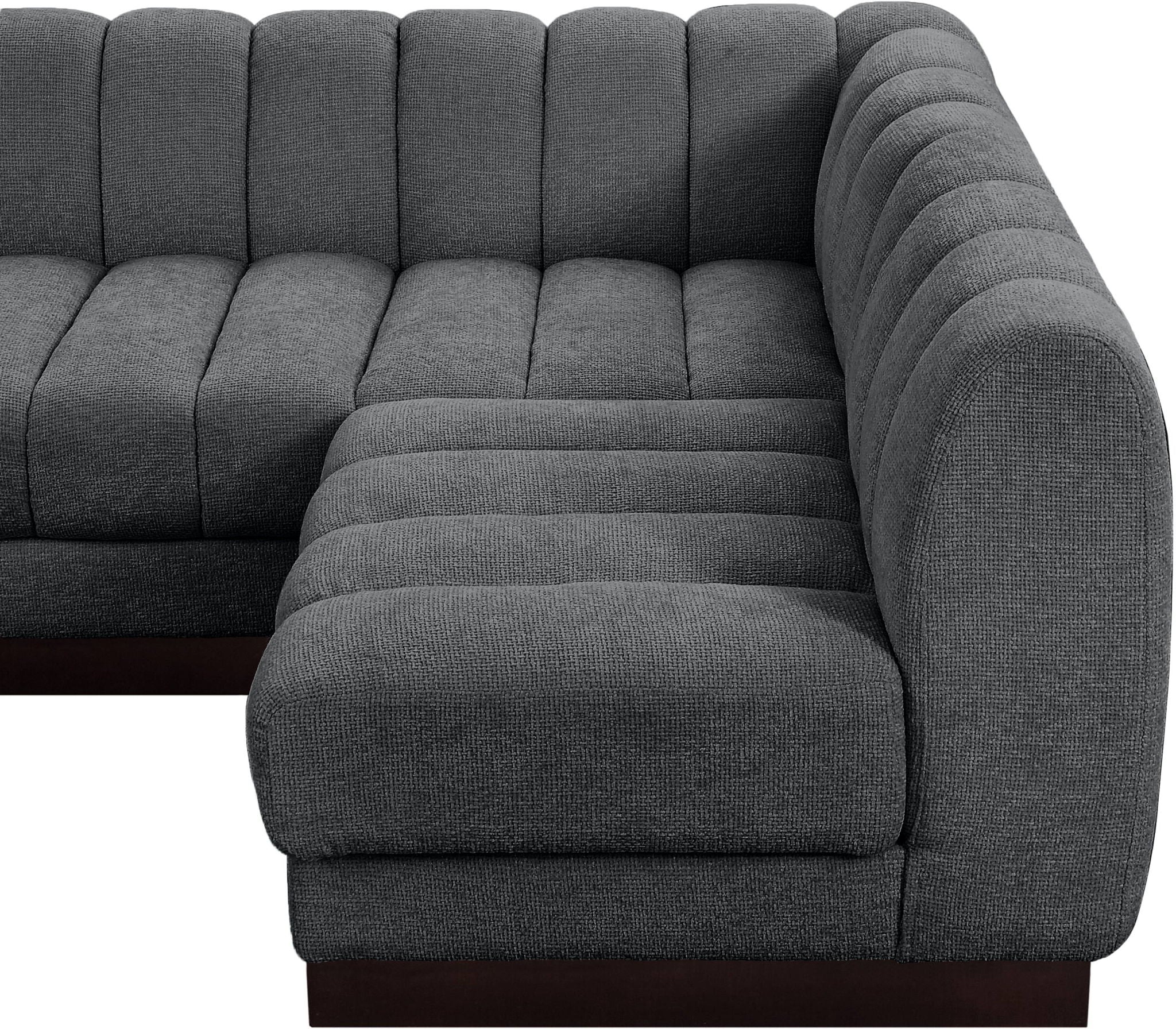 Quinn - 7 Piece Modular Sectional