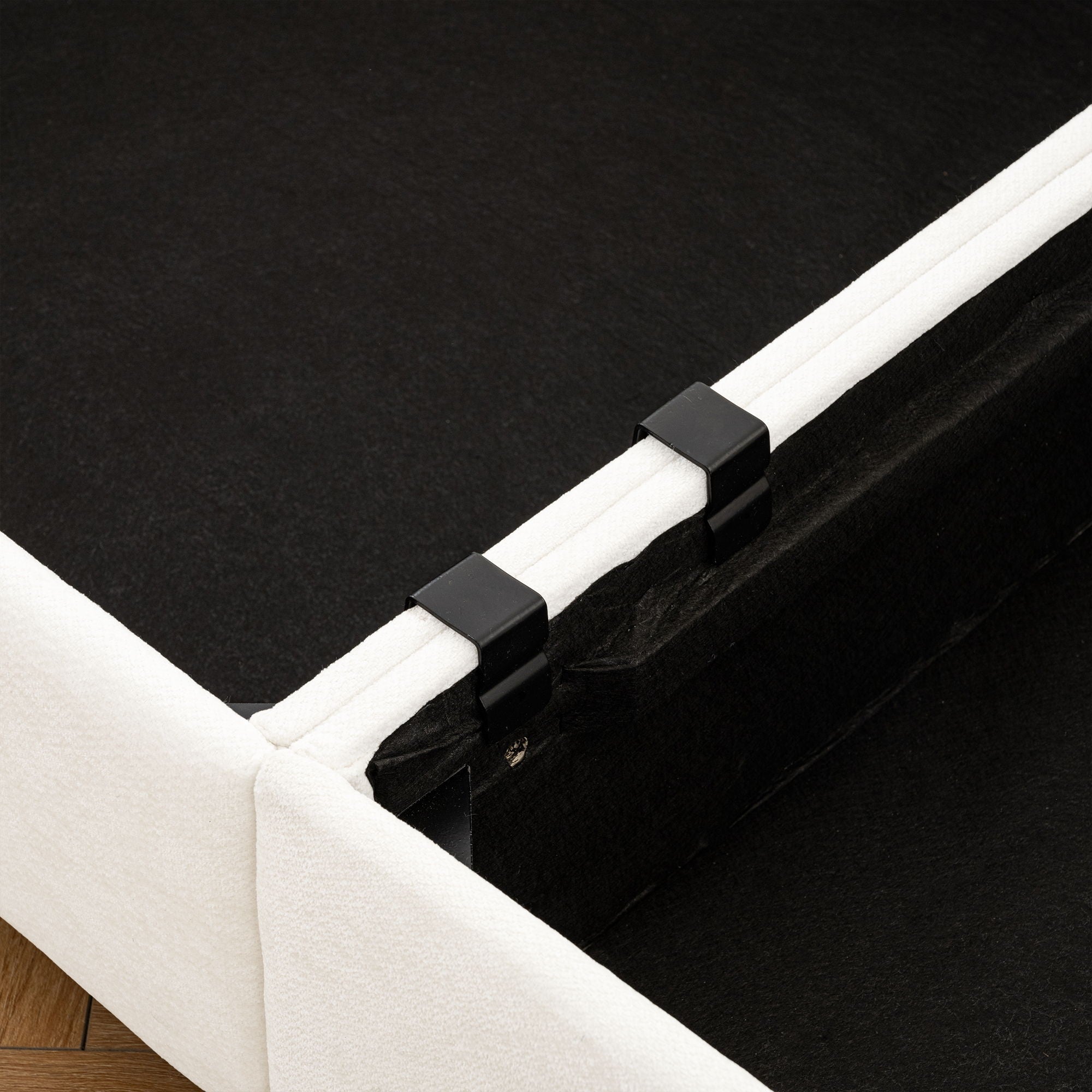 Contemporary Elegant Sofa With Storage And Ottoman