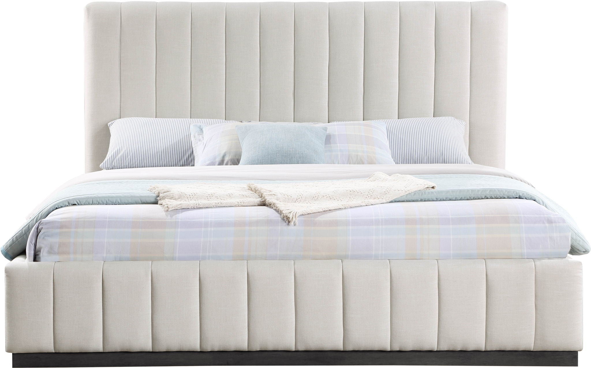 Lucia - Bed