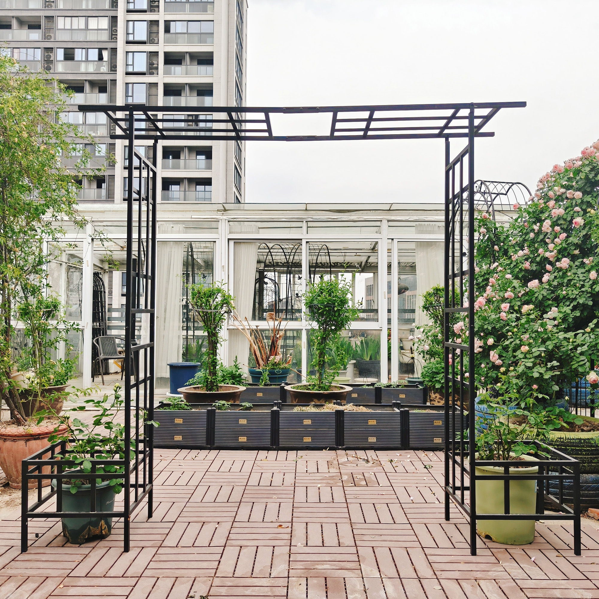 Garden Arch With Adjustable & Climbing Plants Support - Black