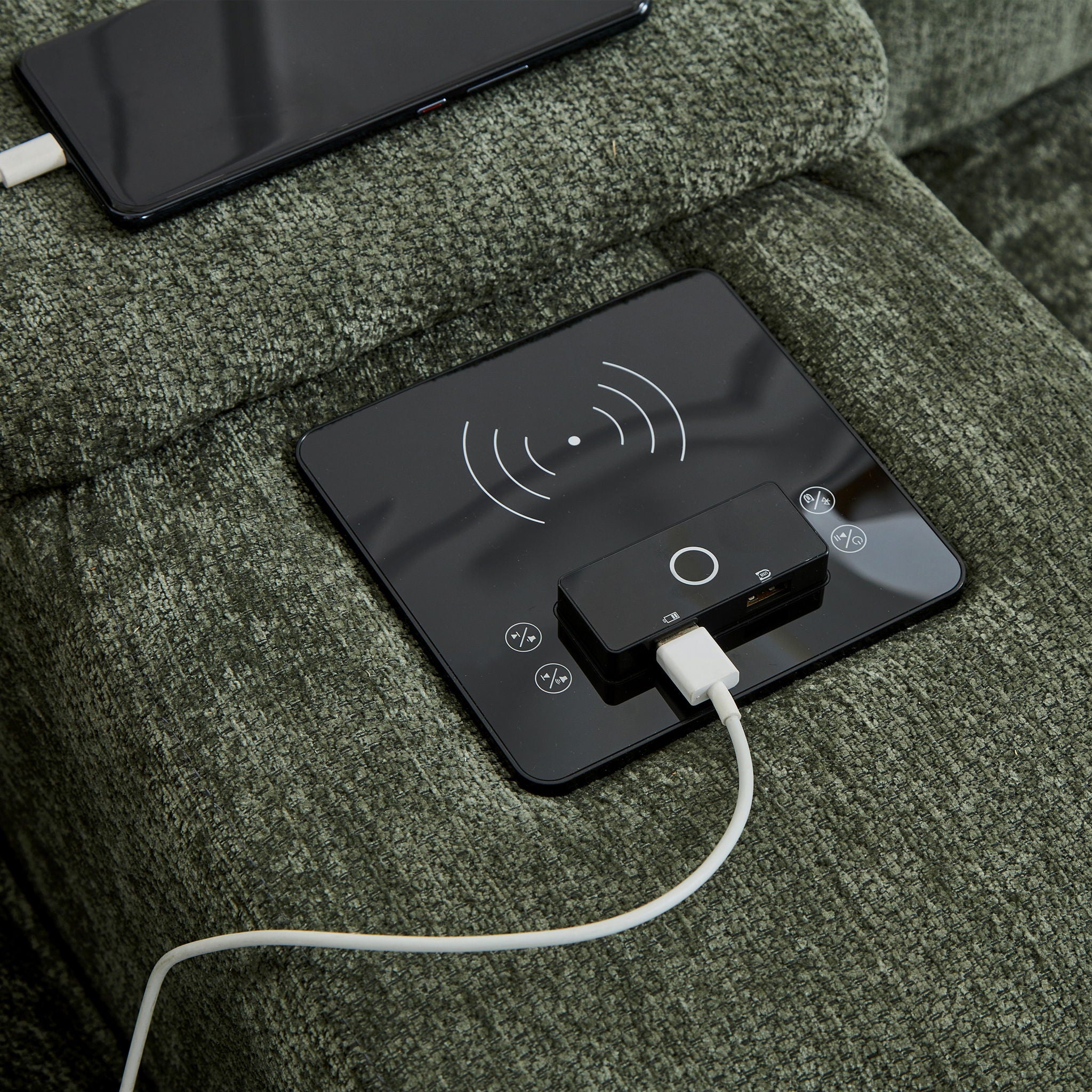 Modern Sectional Sofa U-Shaped With Movable Ottomans, tooth Speakers, LED Lights And Modular Storage