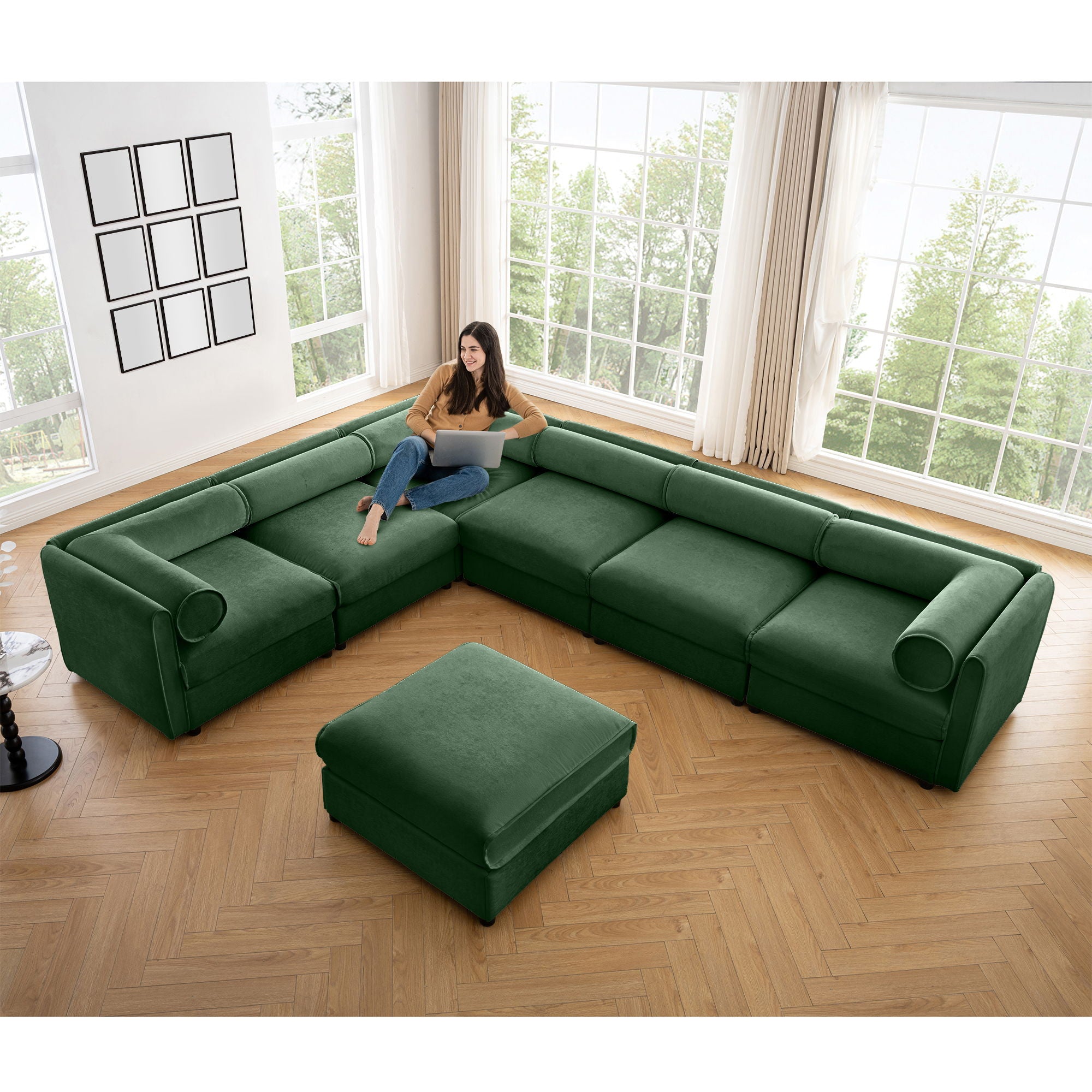 Contemporary Elegant Sofa With Storage And Ottoman