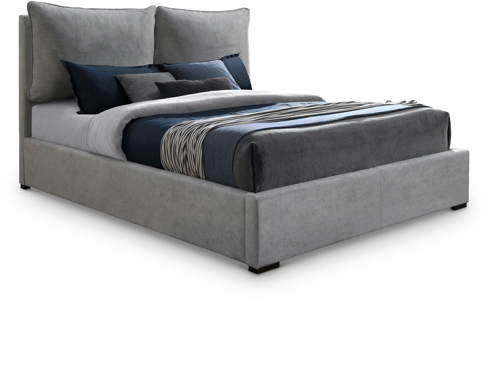 Misha - Bed