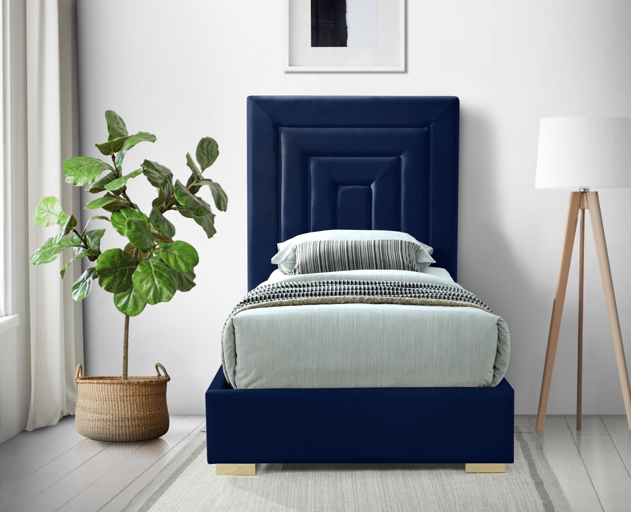 Nora - Bed
