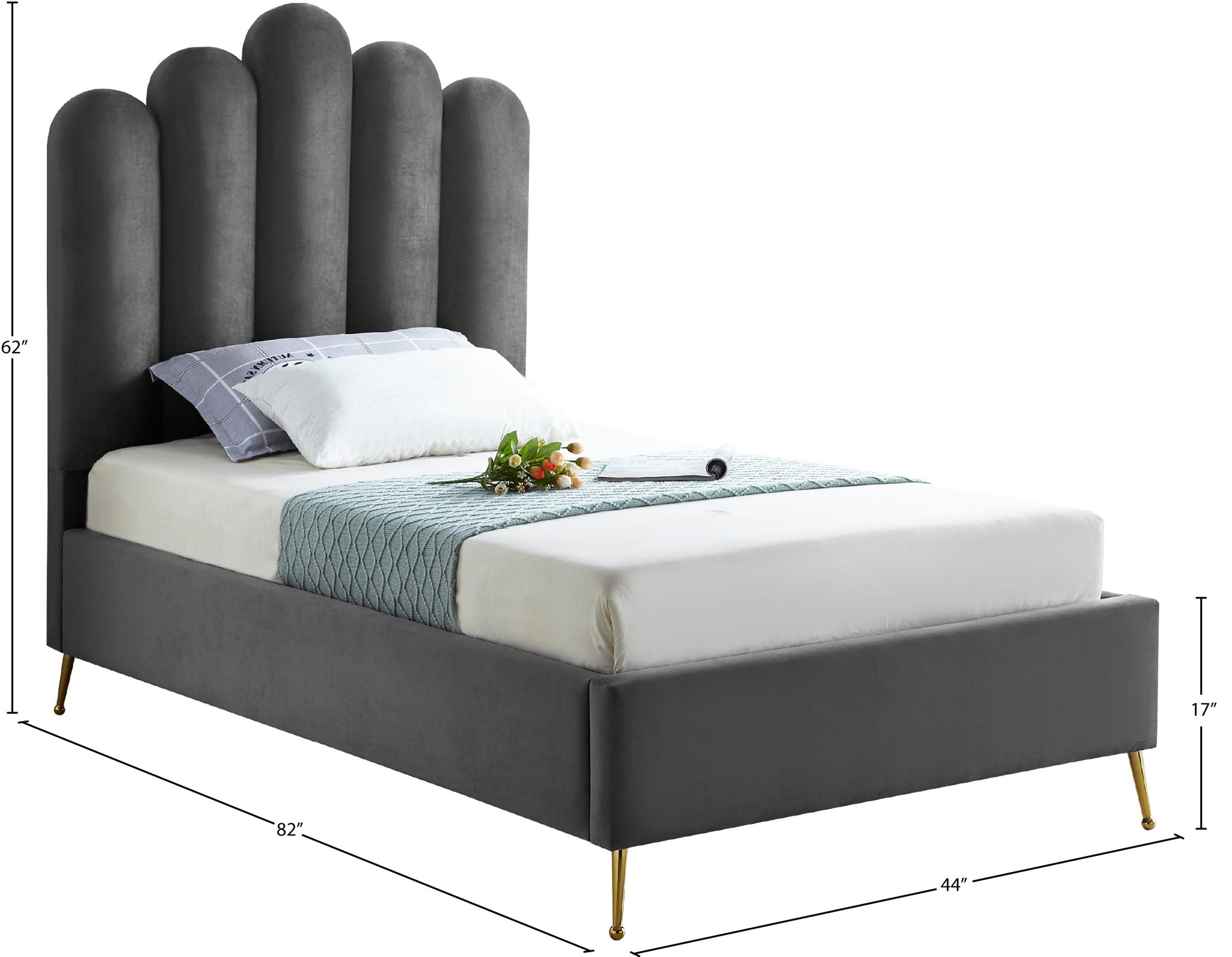 Lily - Bed