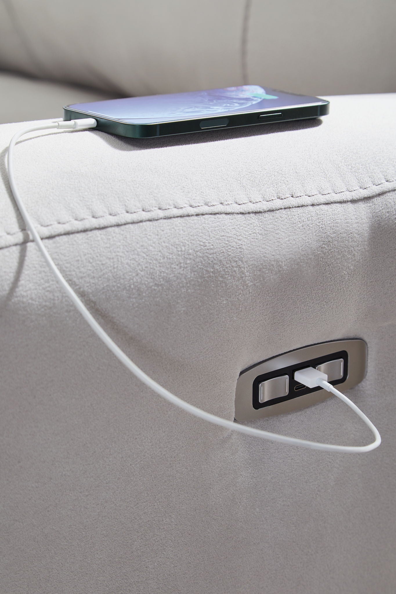 Social Pointe - Power Recliner / Adjustable Headrest - Pearl / Ash