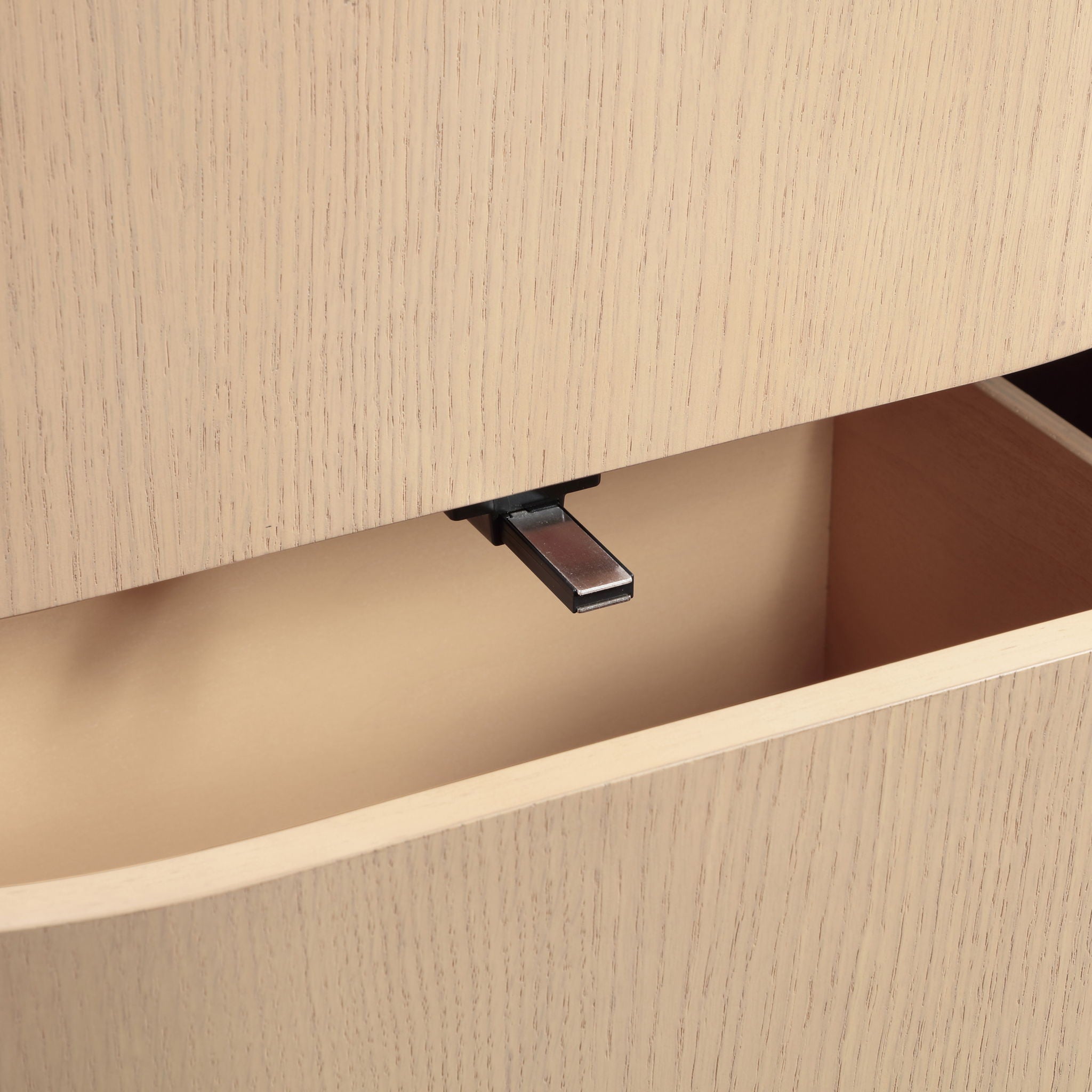 Everett - Night Stand