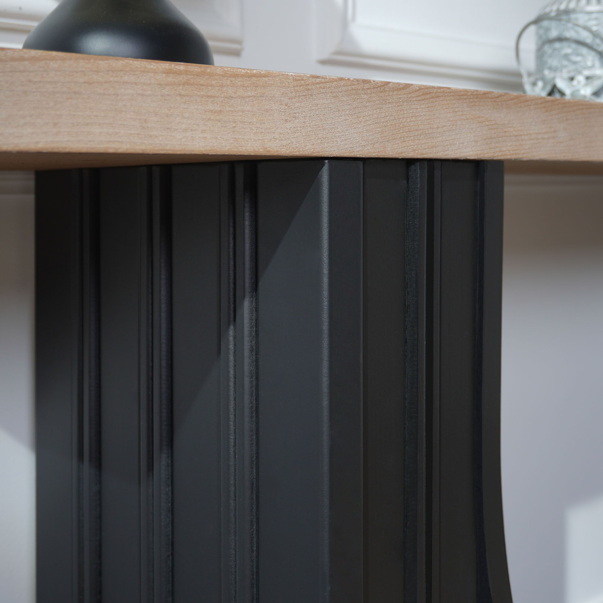 Arch Fluted Table