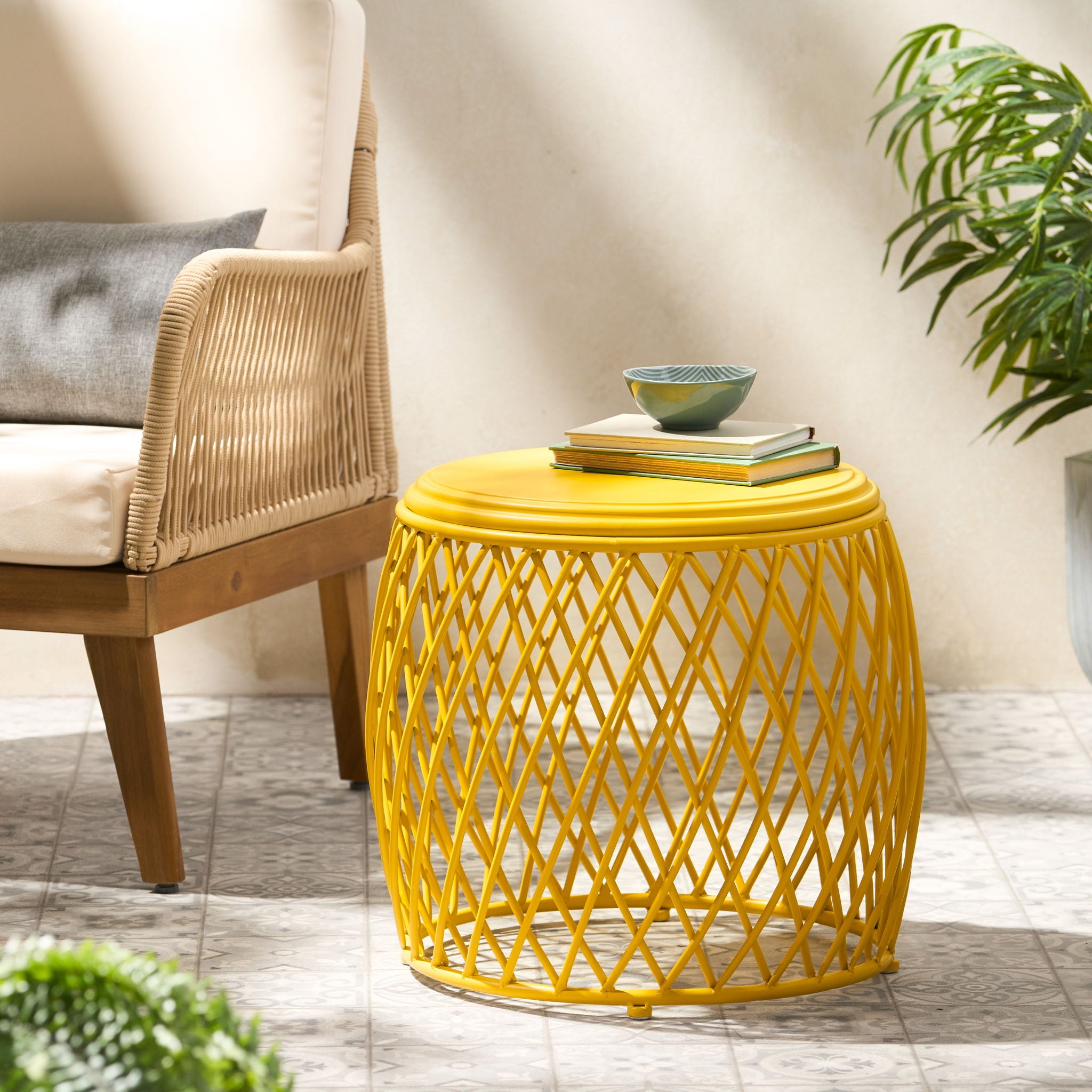 Alamera - Side Table