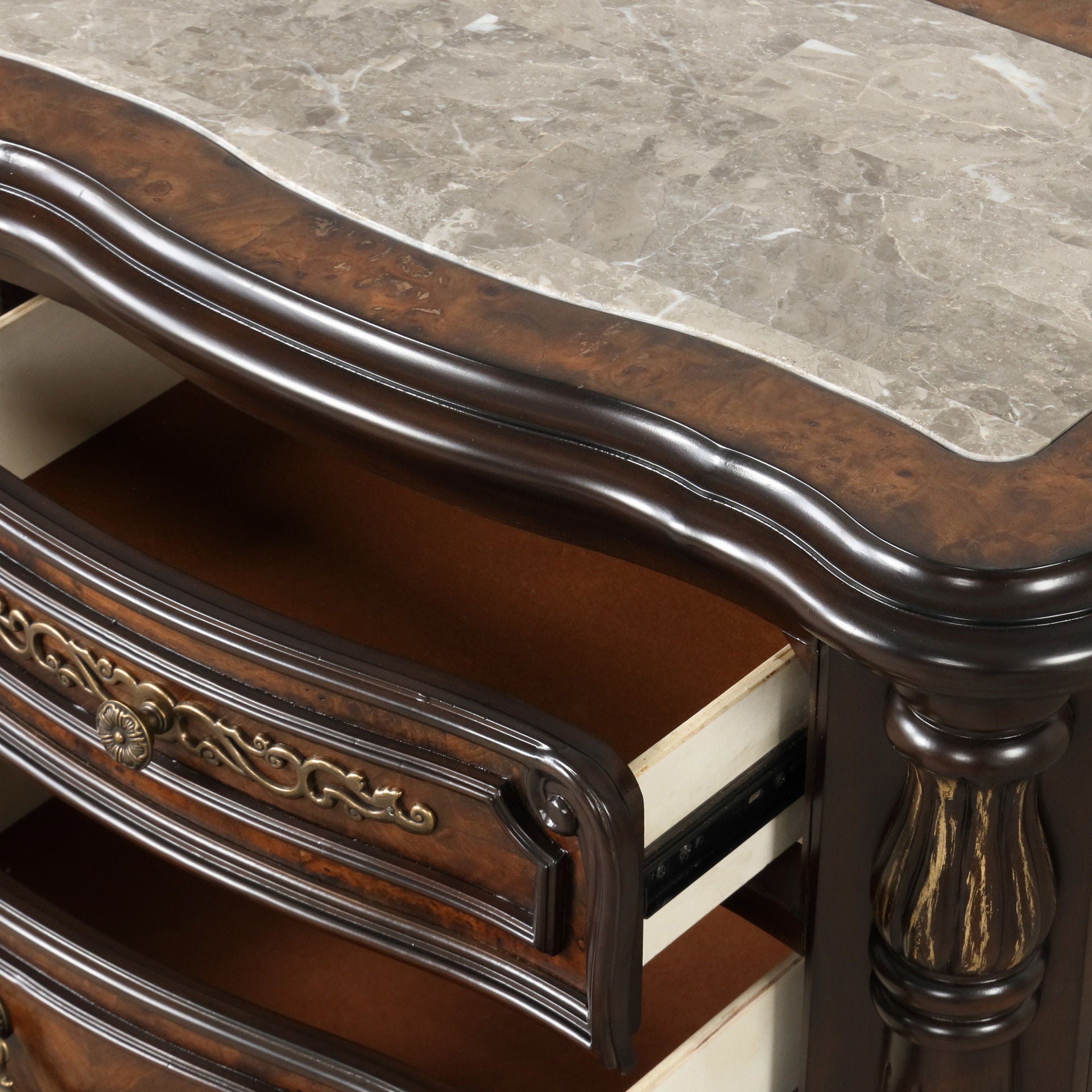 Bella Notte - Nightstand - Mahogany Brown