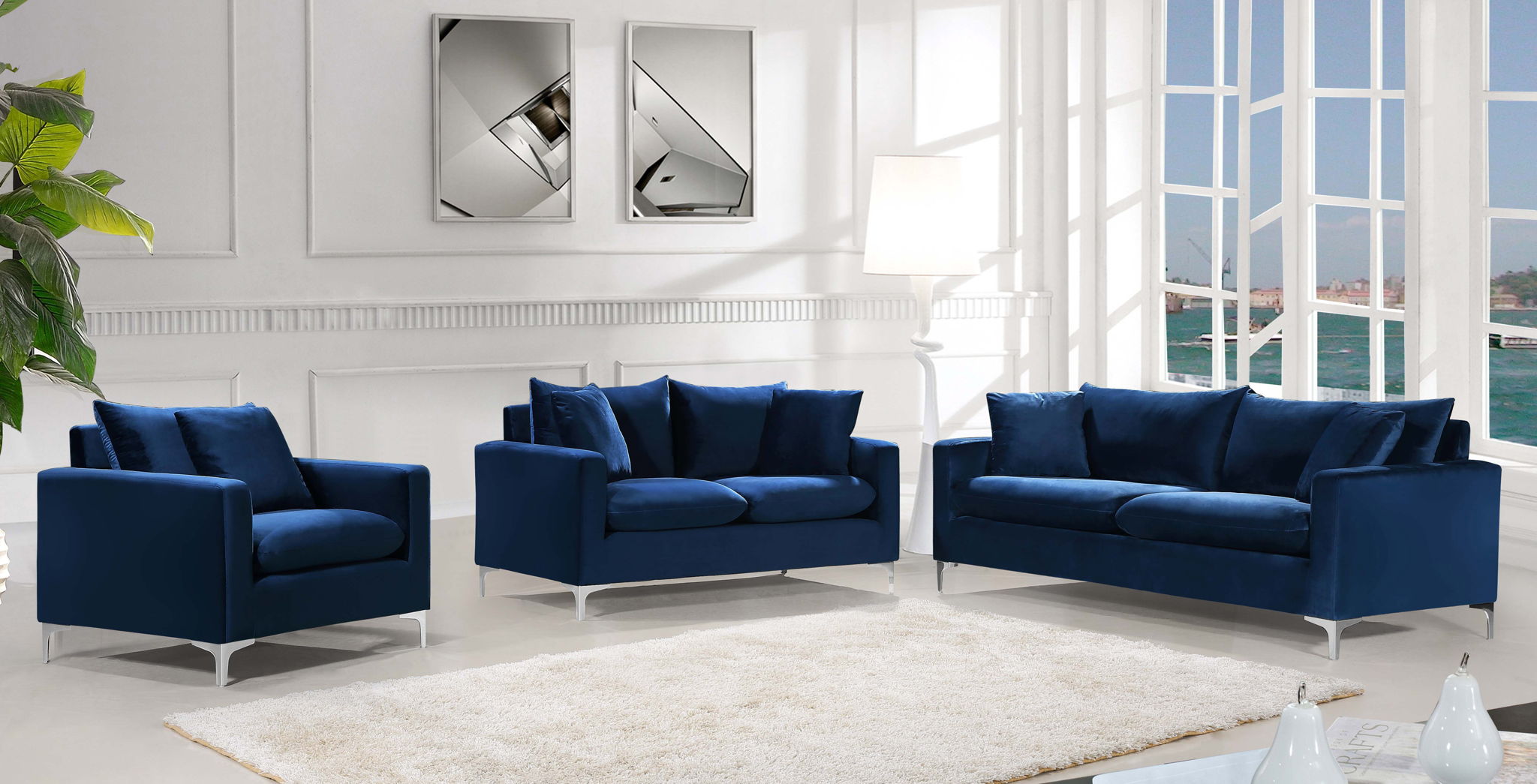Naomi - Loveseat