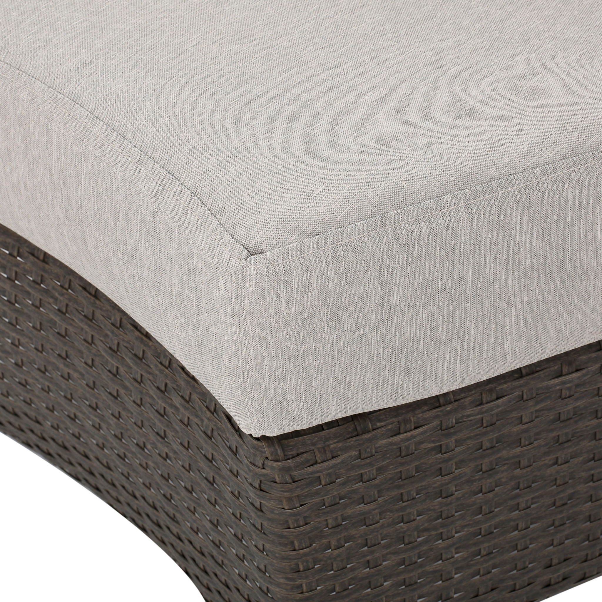 Pt Limon - Modern Outdoor Single Sofa