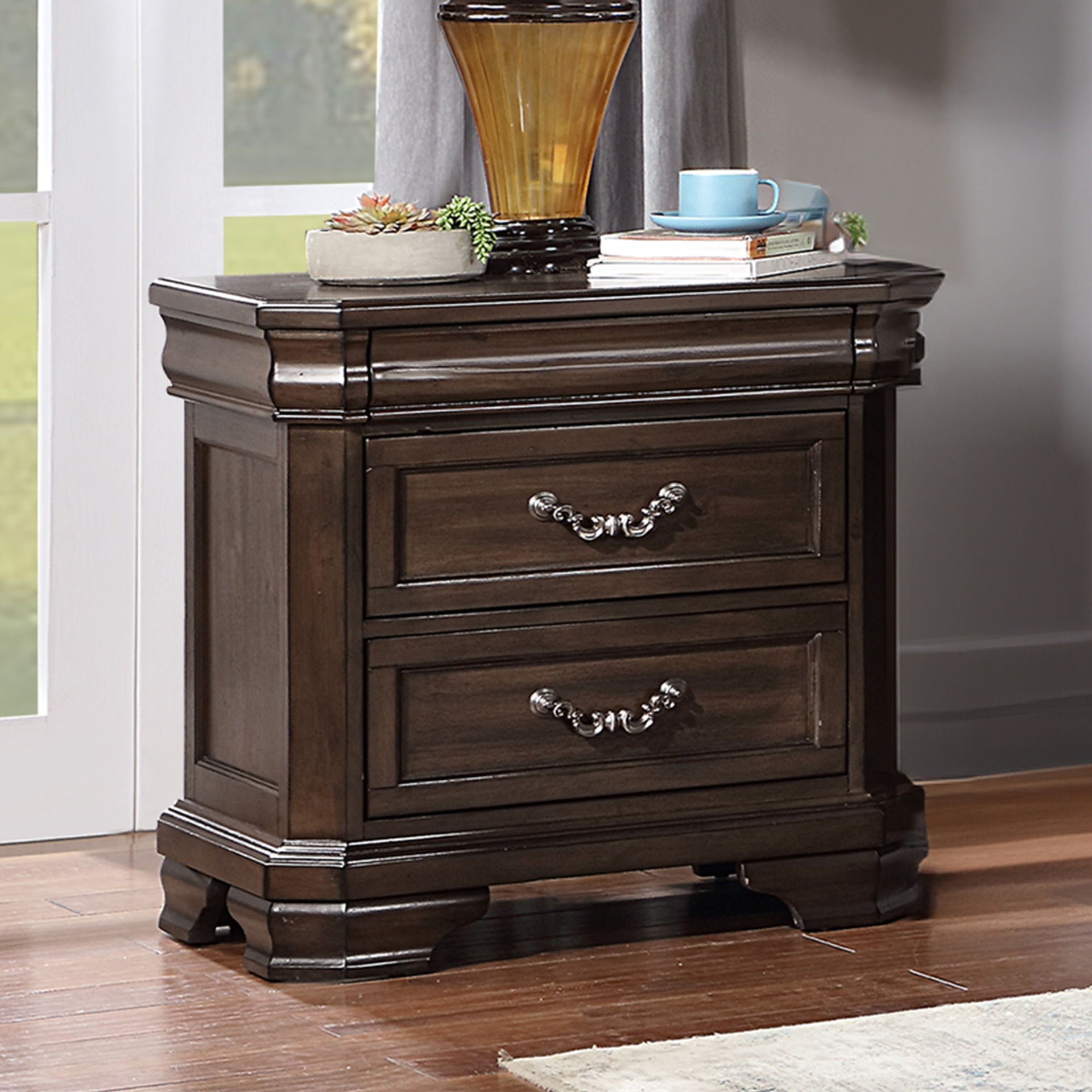 Lyndhurst - Nightstand