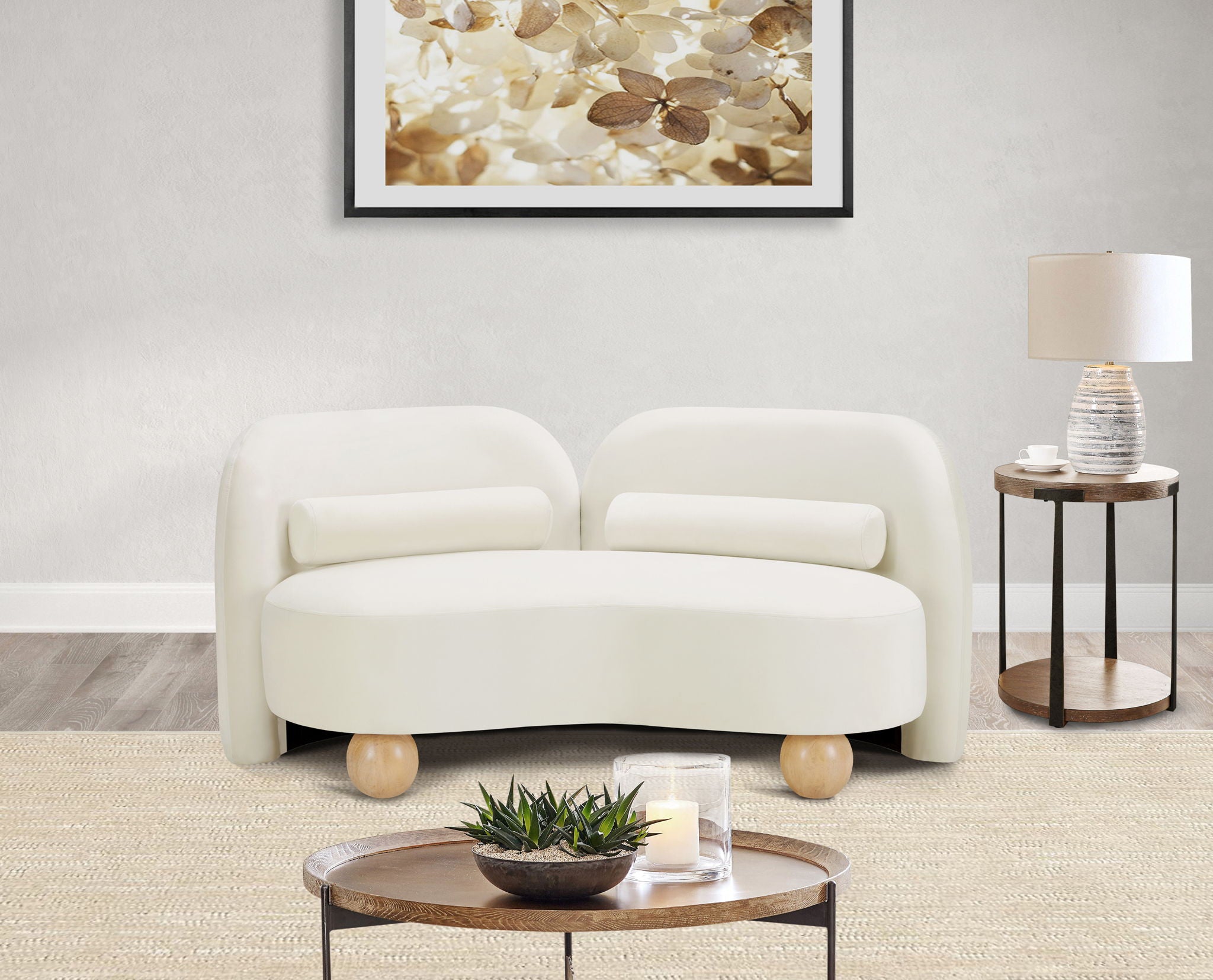 Daphne - Velvet Loveseat