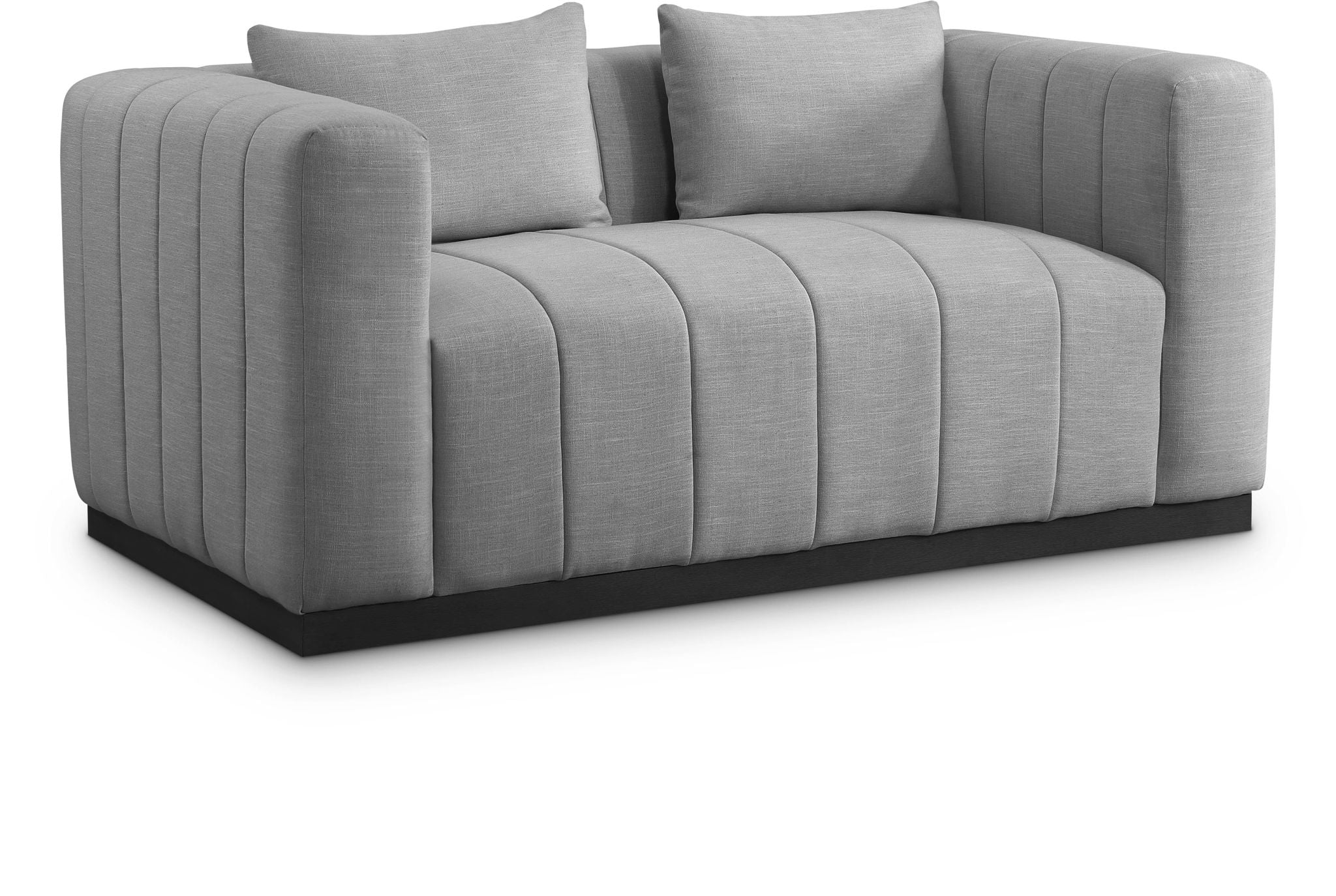 Lucia - Loveseat