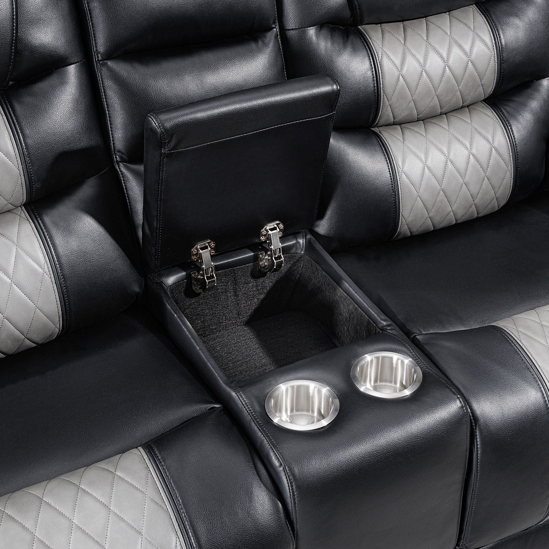 Nikko - Console Loveseat With Dual Recliners
