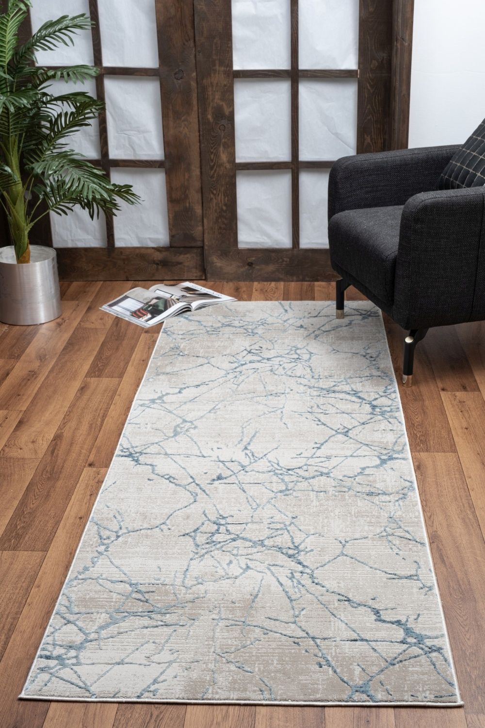 Elegance - 5'3" X 7'3" Area Rug - Blue, Polyester
