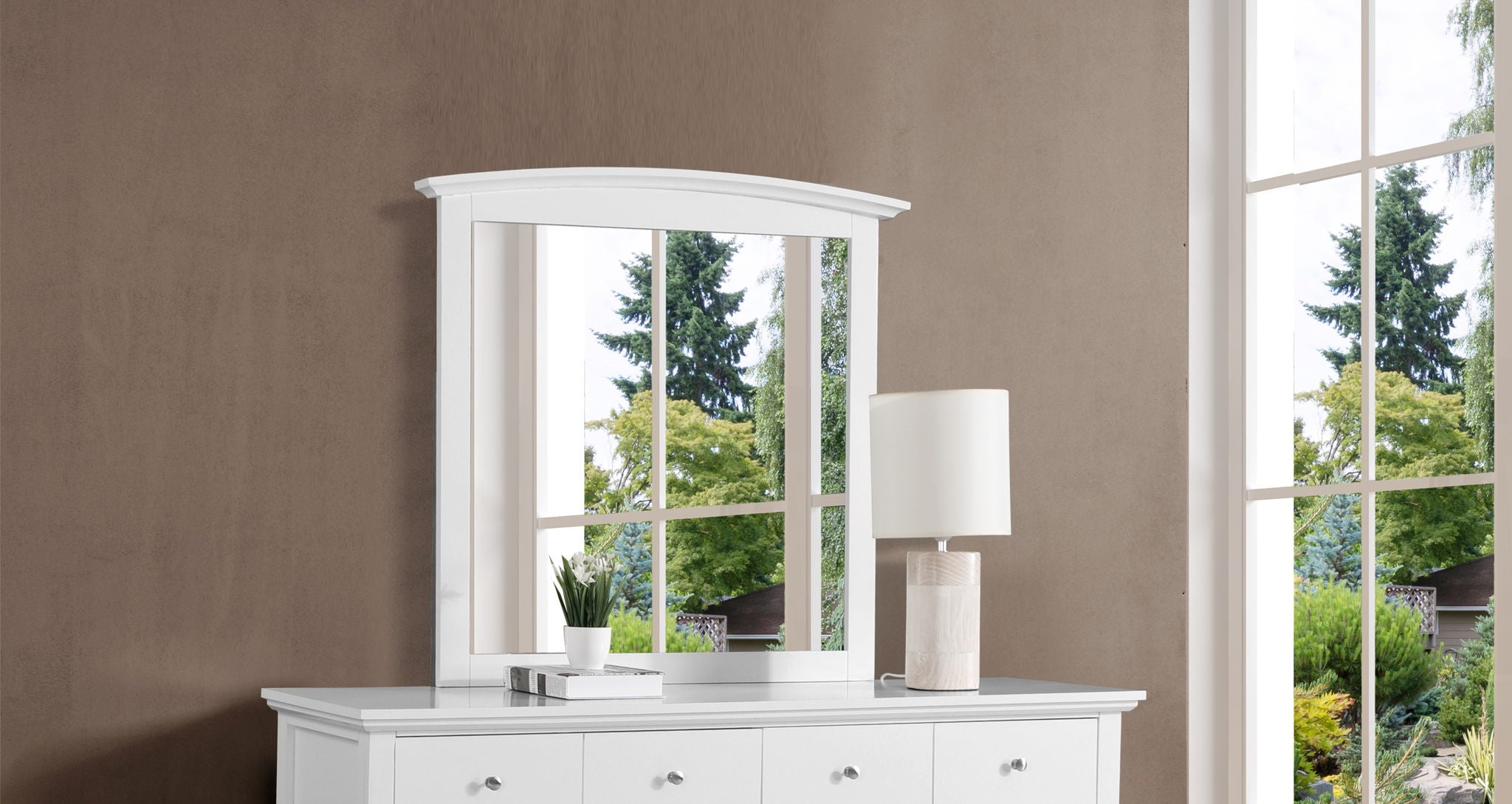 Hammond - Elegant Wall Mirror