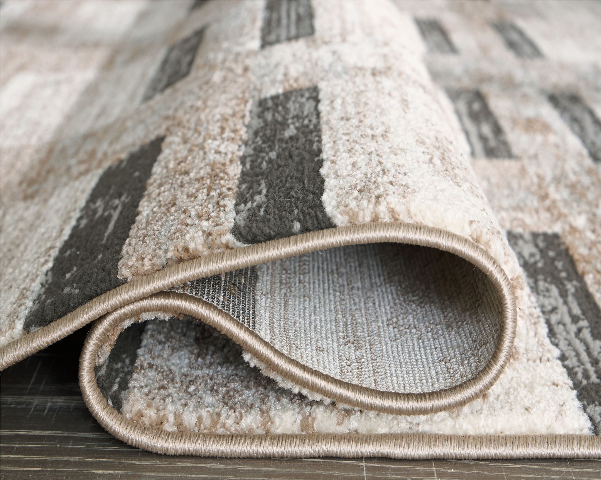 Alstone - Rug
