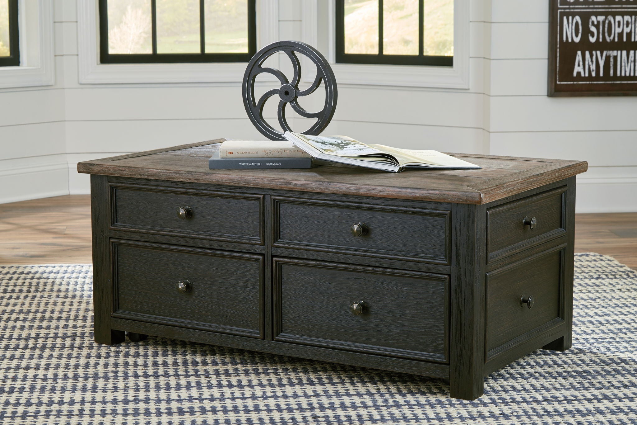 Tyler Creek - Lift Top Cocktail Table - Grayish Brown / Black