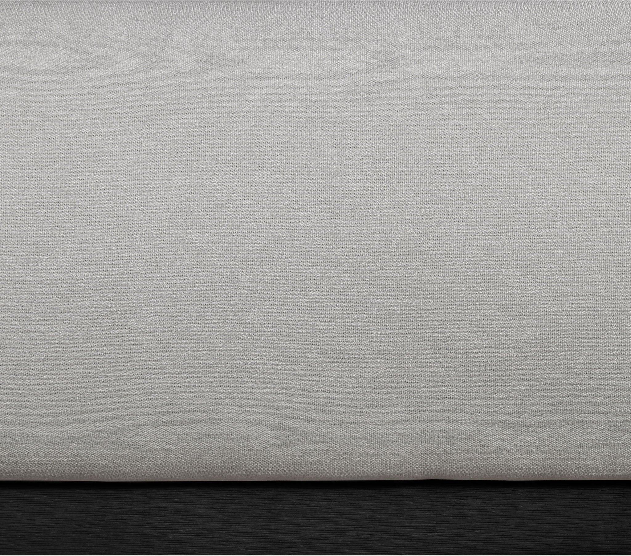 Vaughn - Chenille Bed With Black Base