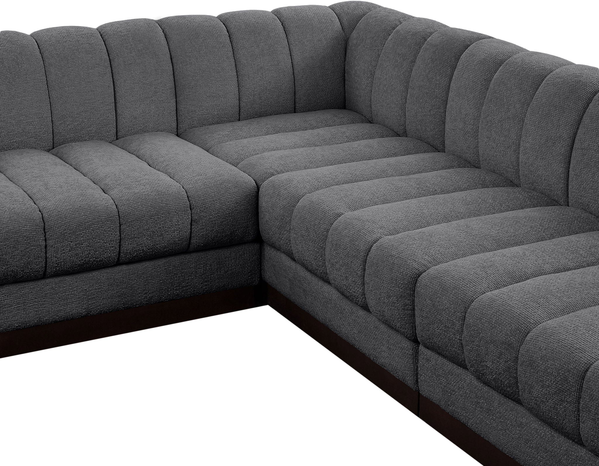 Quinn - 7 Piece Modular Sectional