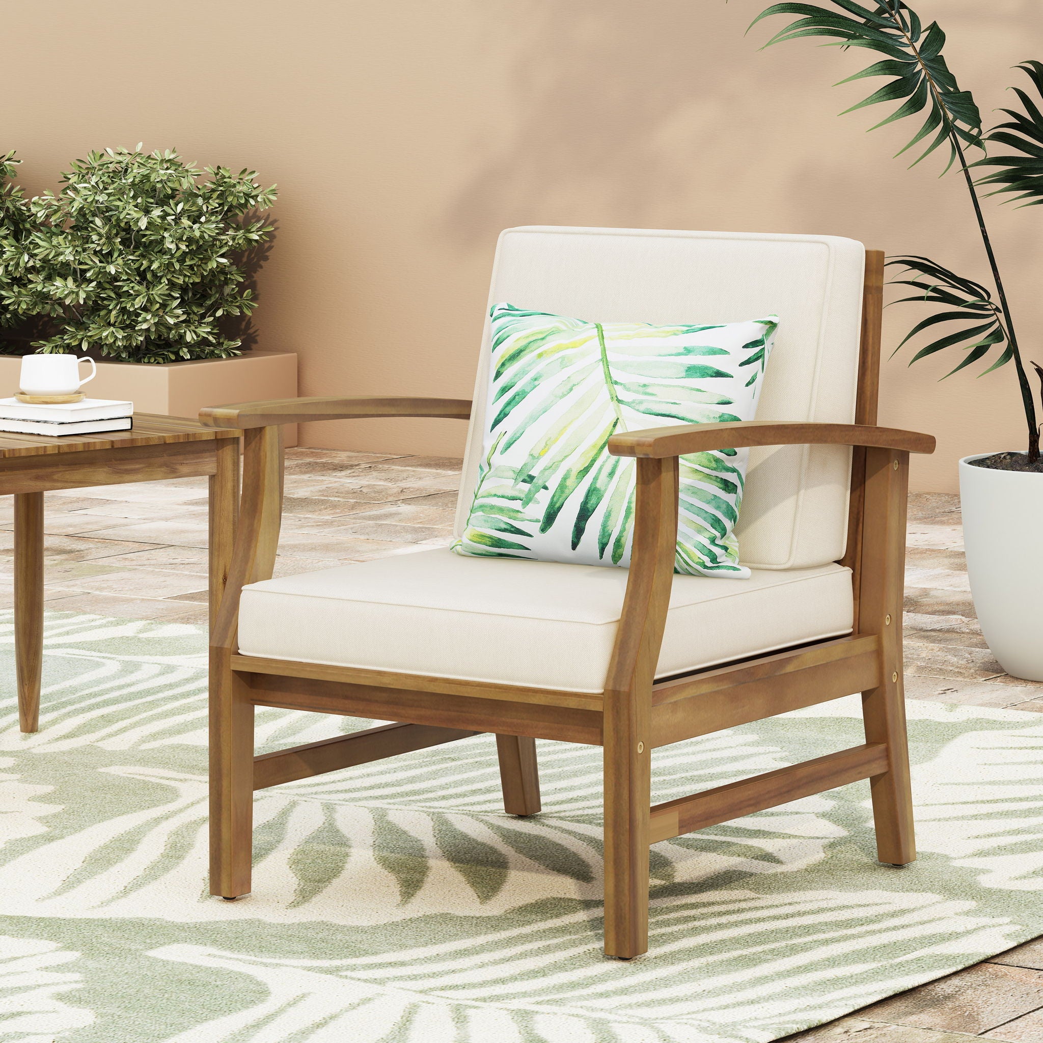 Perla - Contemporary Club Chair With Water Resistant Cushionі
