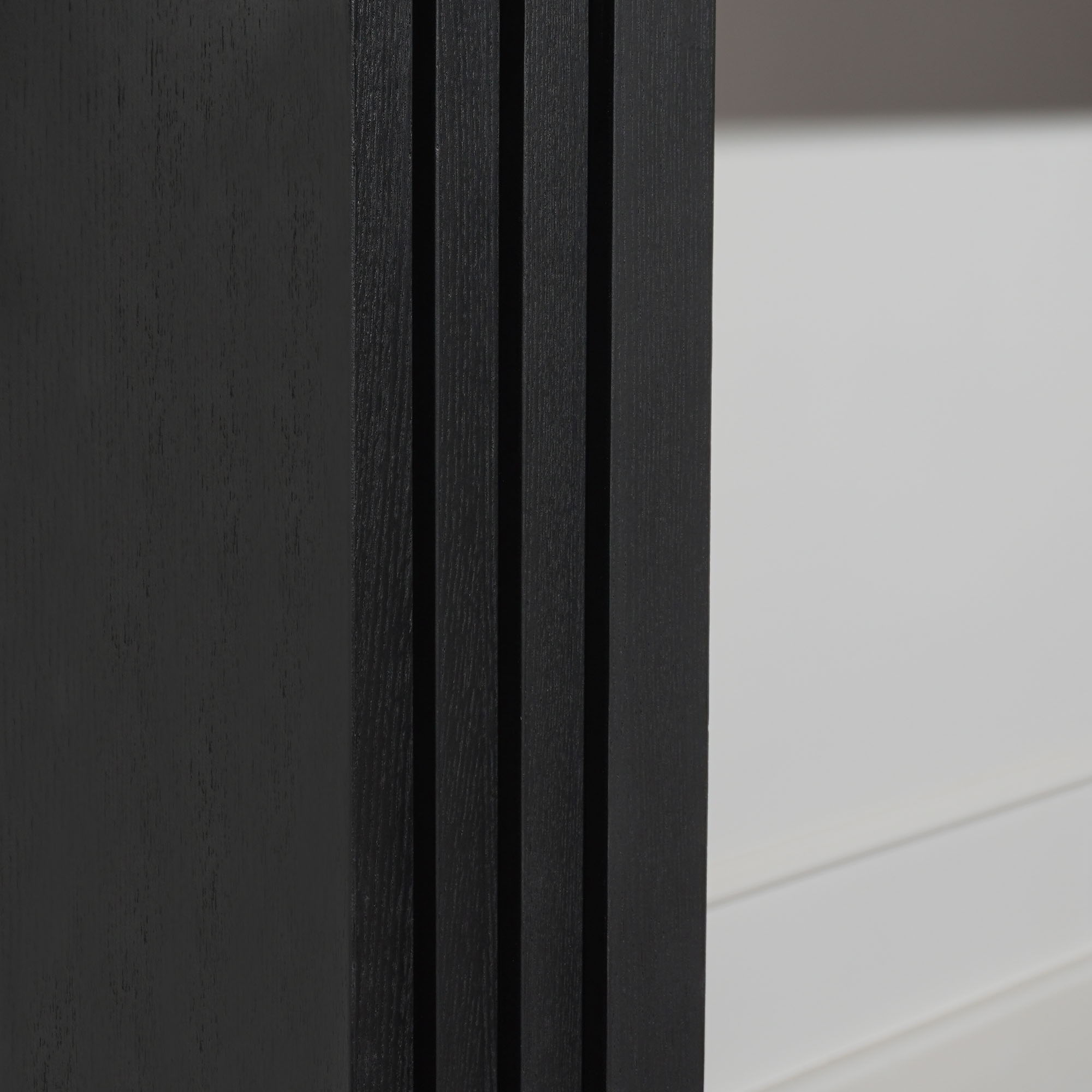 Console Table With Decorative Molding