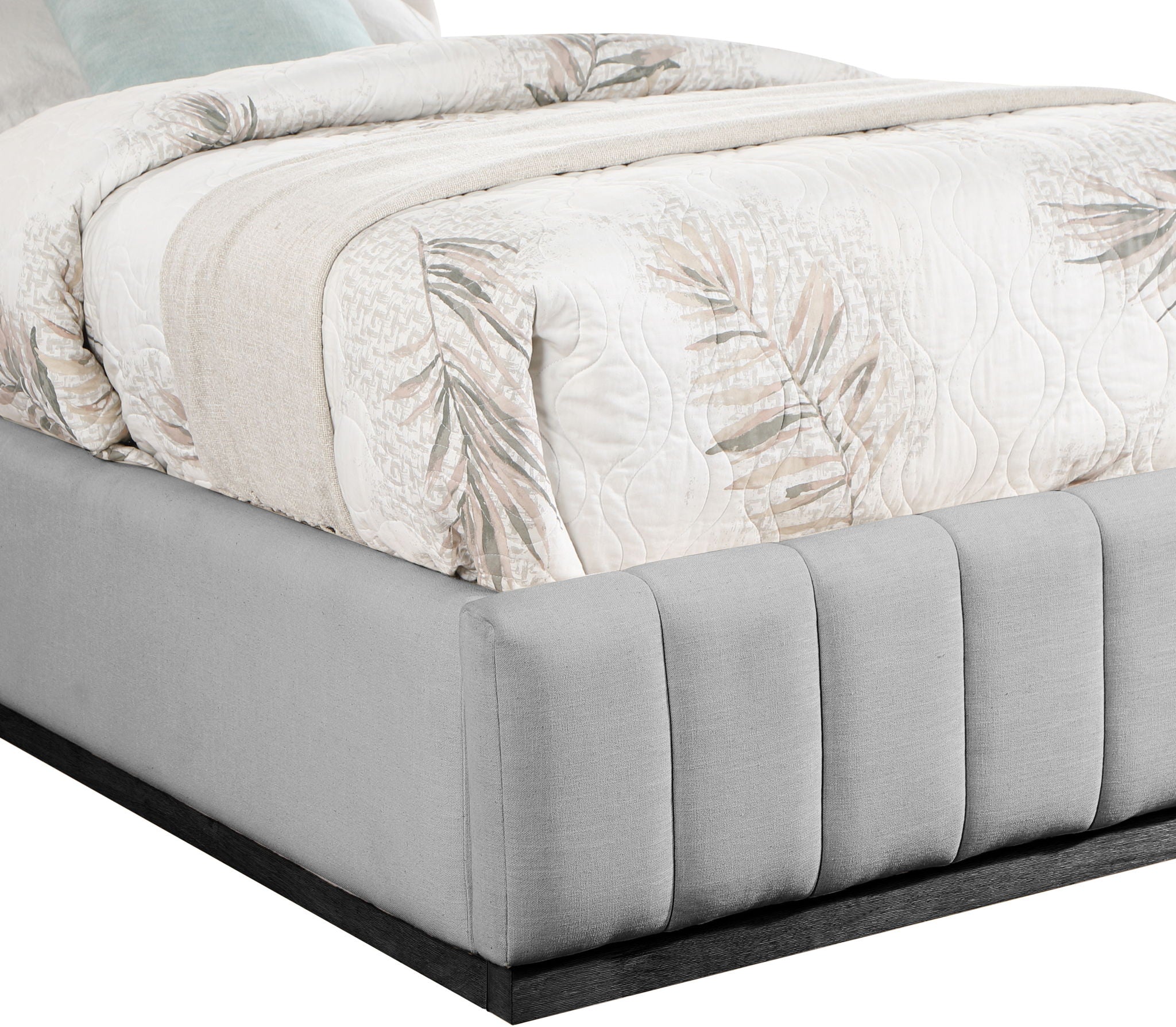 Lucia - Bed
