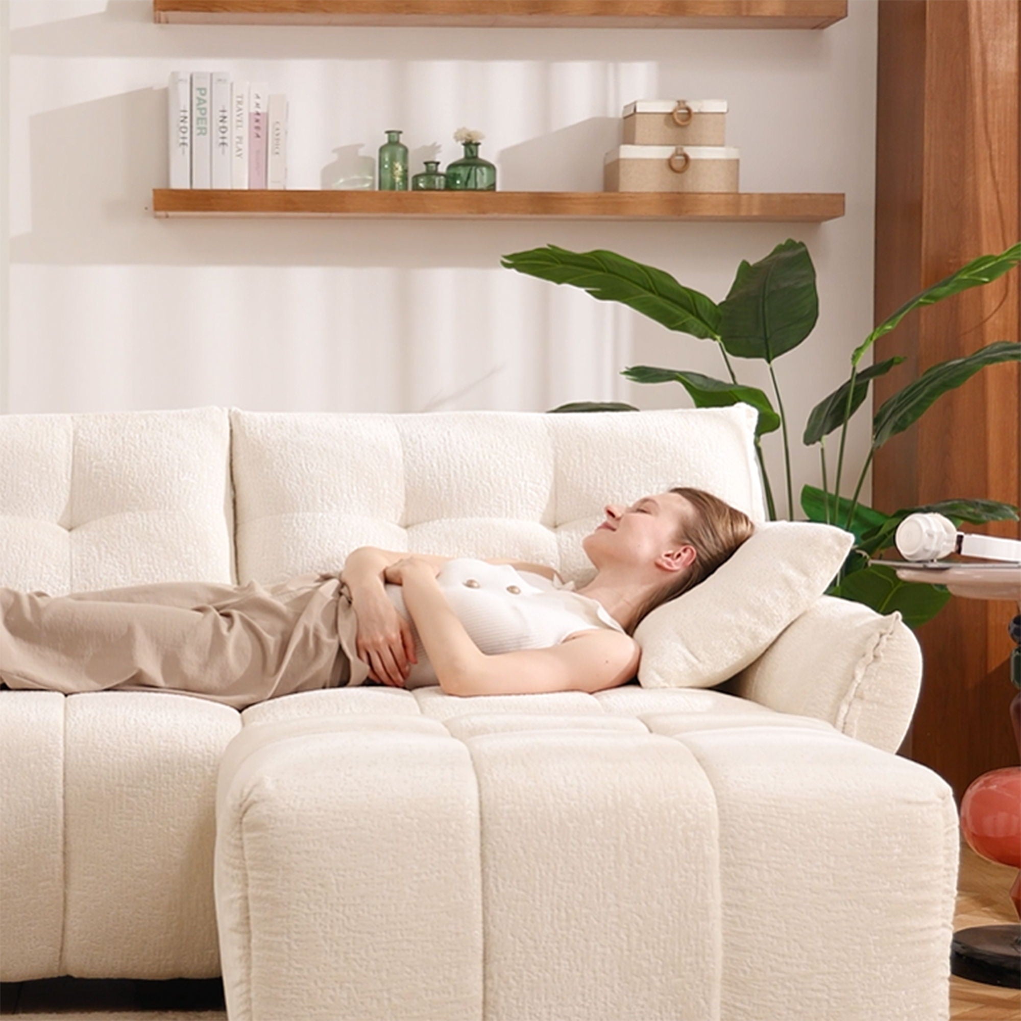 Modern Ergonomic Single Seater Sofa With High Resilience Cushions
