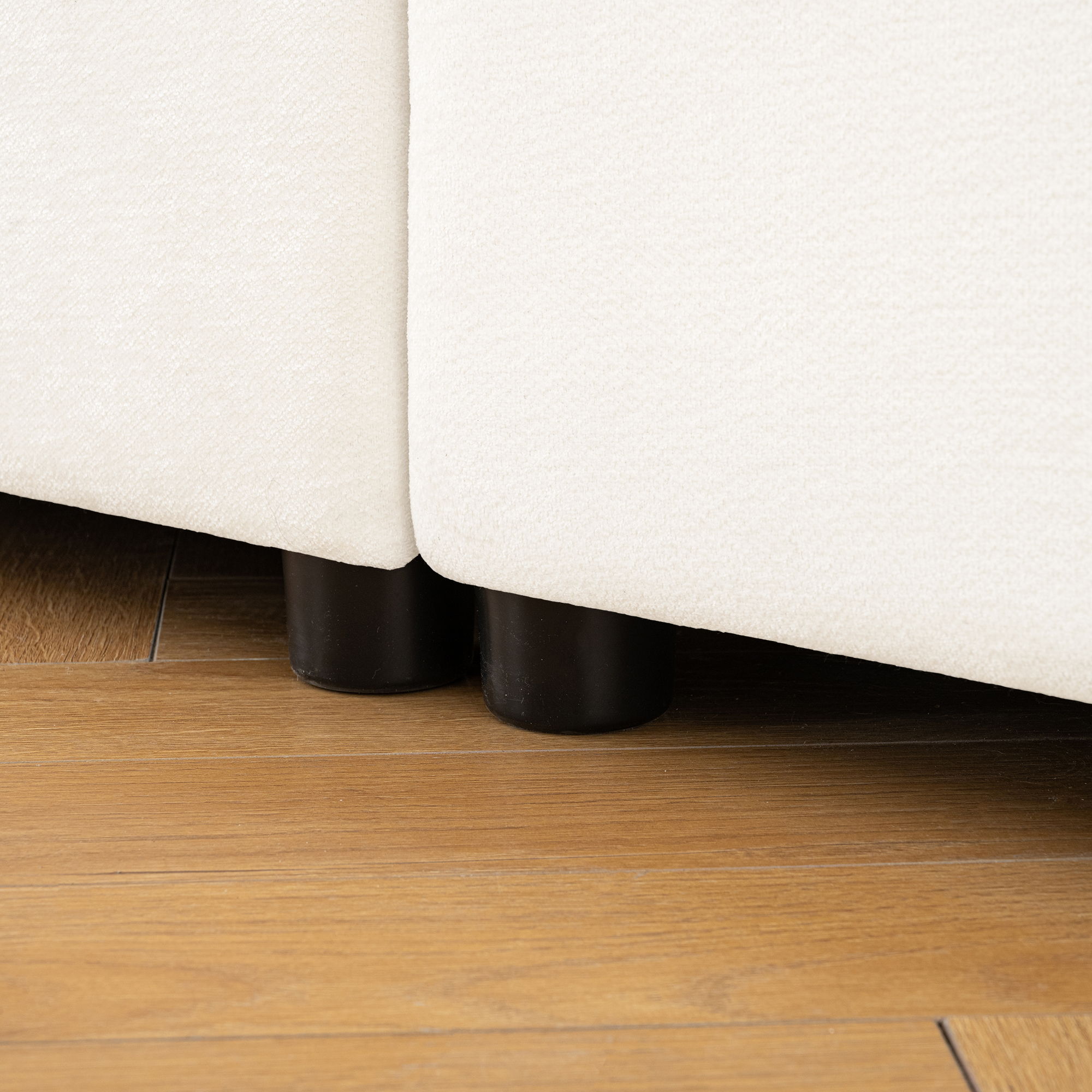 Contemporary Elegant Sofa With Storage And Ottoman