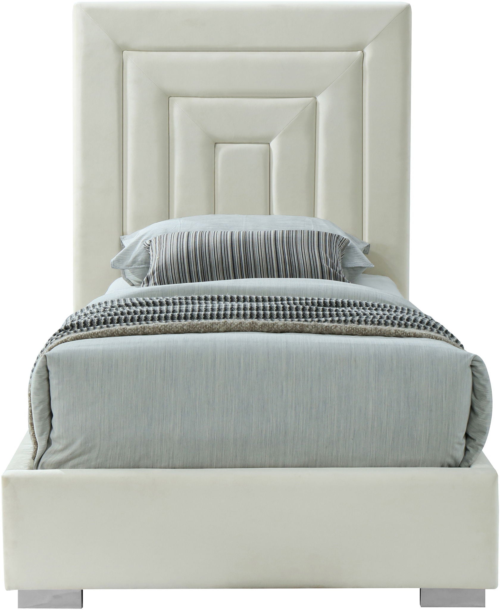 Nora - Bed