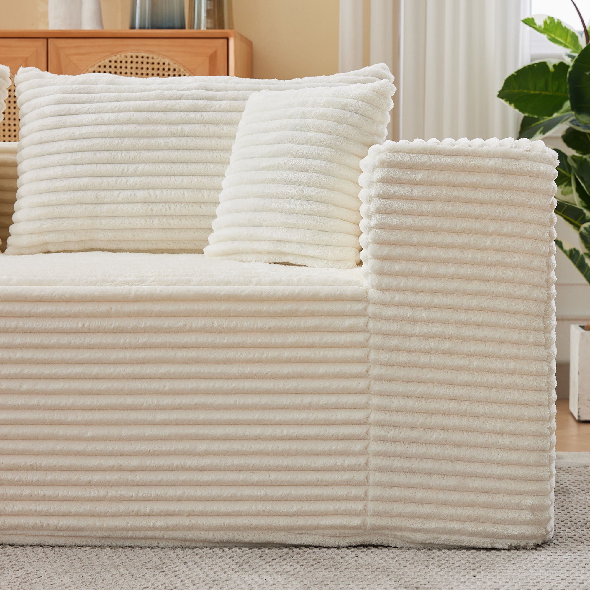 Modular Sofa With Square Legs
