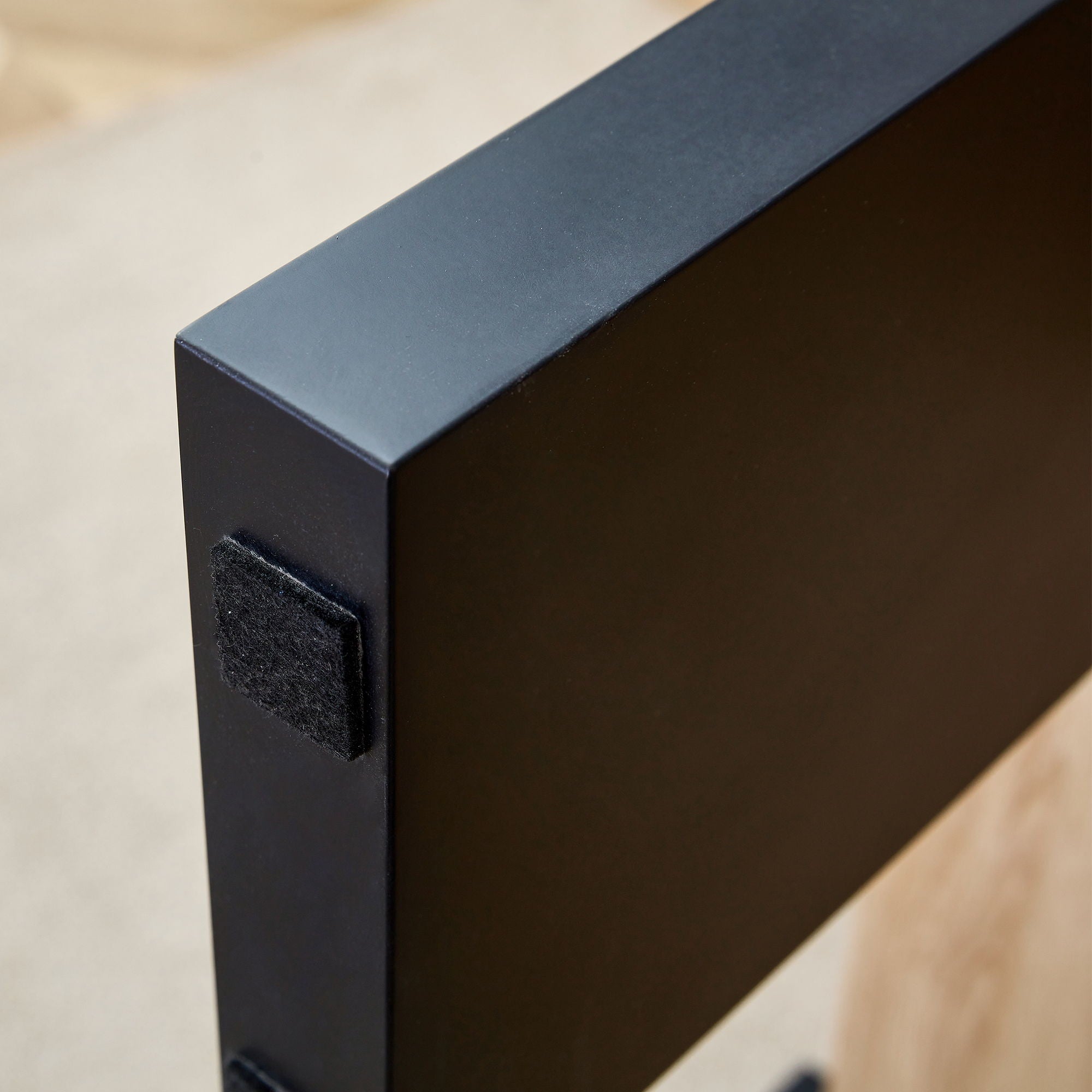 High Quality Coffee Table For Modern Minimalist Living Rooms