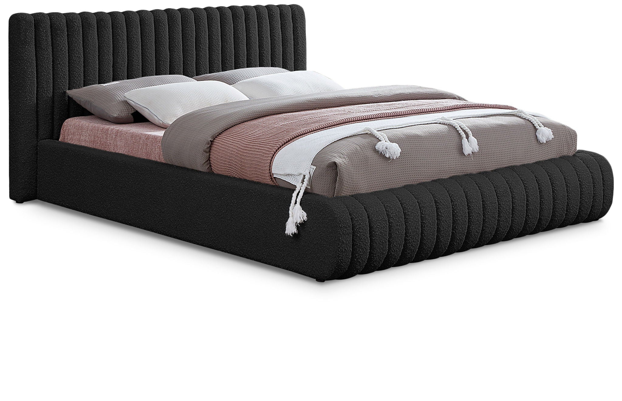 Nash - Bed