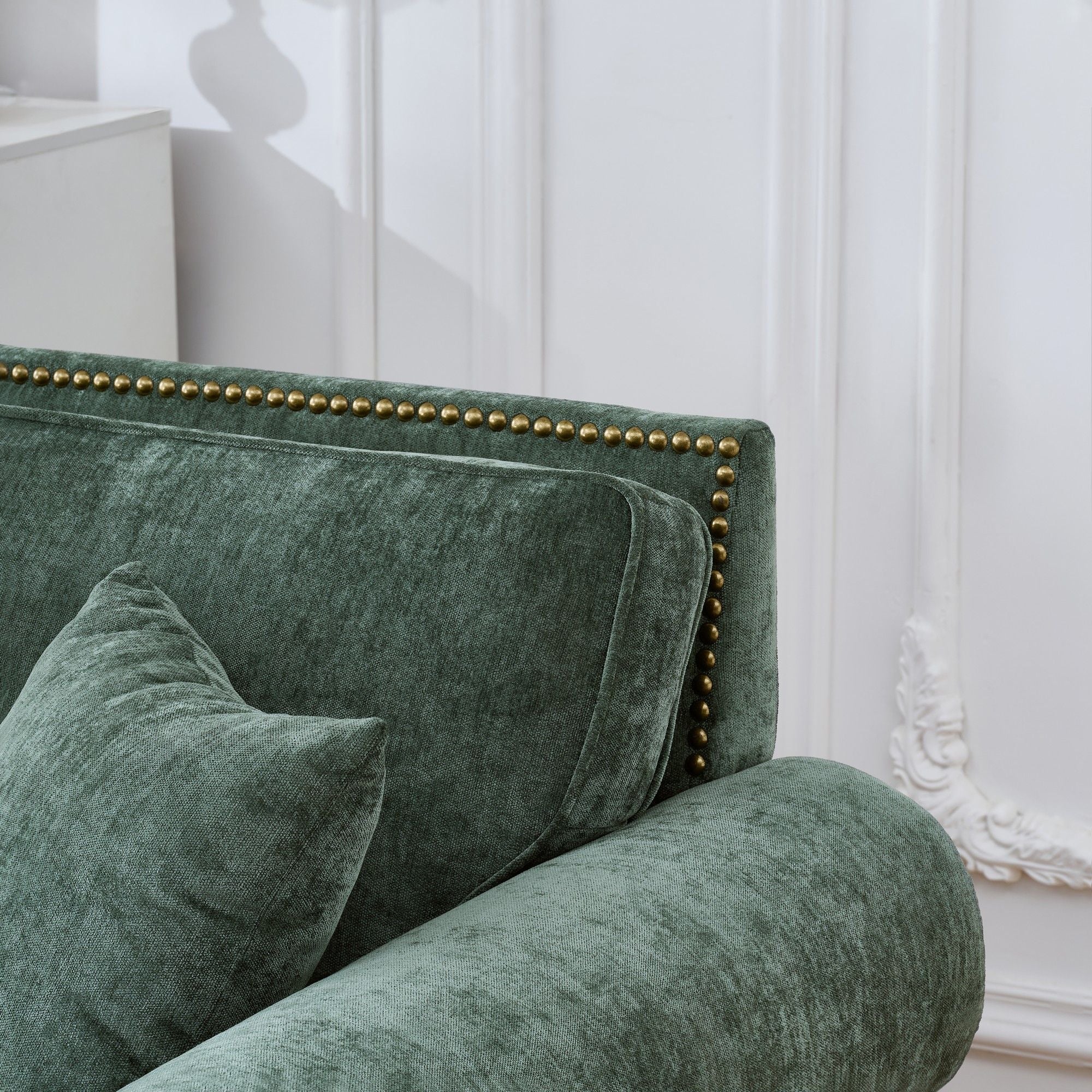 3 Seater Sofa With Tufted Upholstery, Rolled Arms, Nailhead Trim
