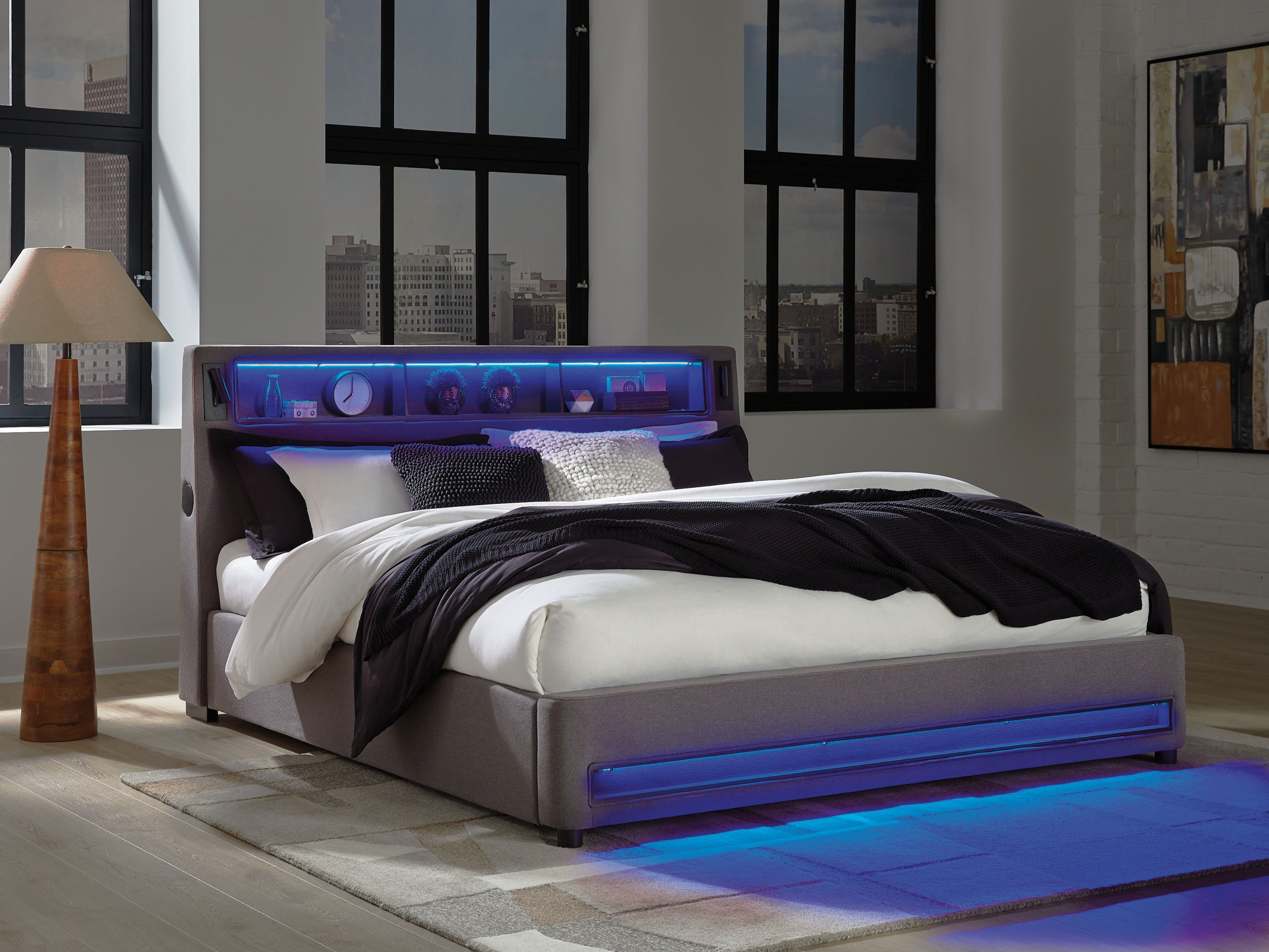 Verishaw - Upholstered Bed