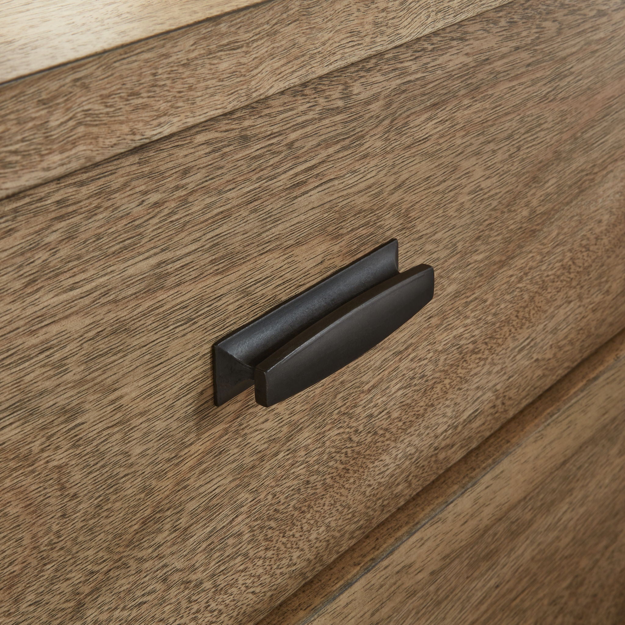 Tomtyn - Dresser - Light Brown