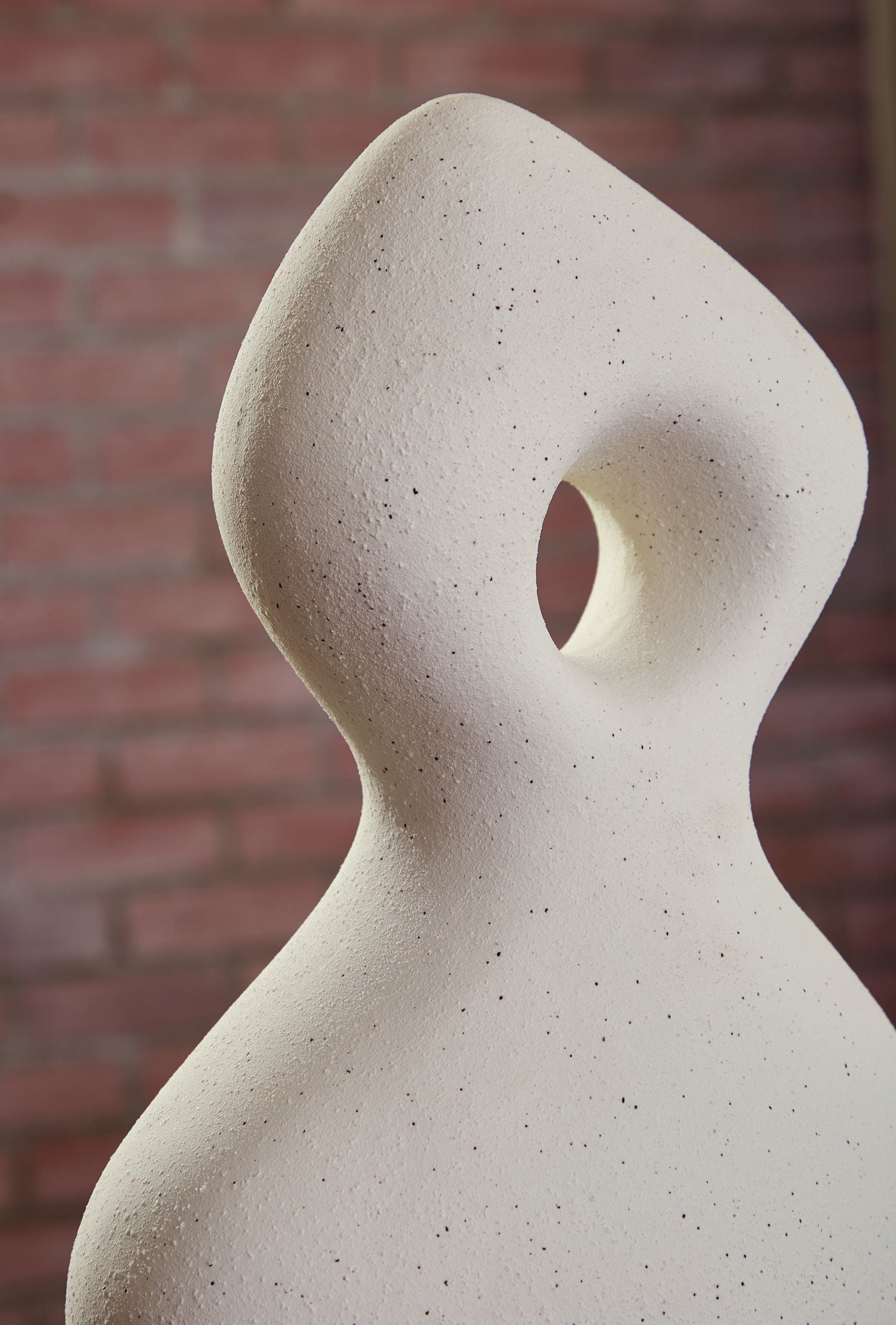 Arthrow - Sculpture - 14" - Off White
