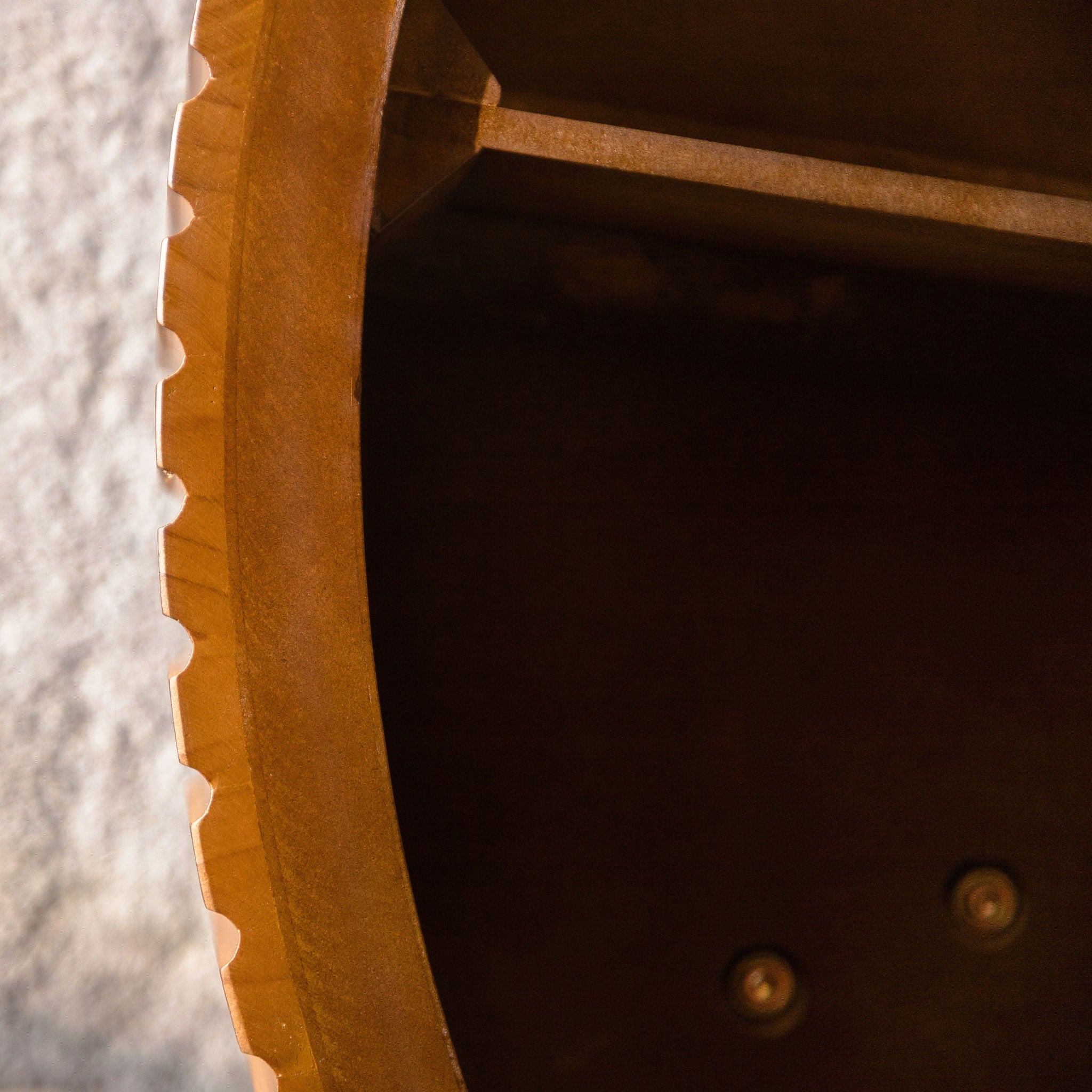 Round Retro Coffee With Solid Wood Legs