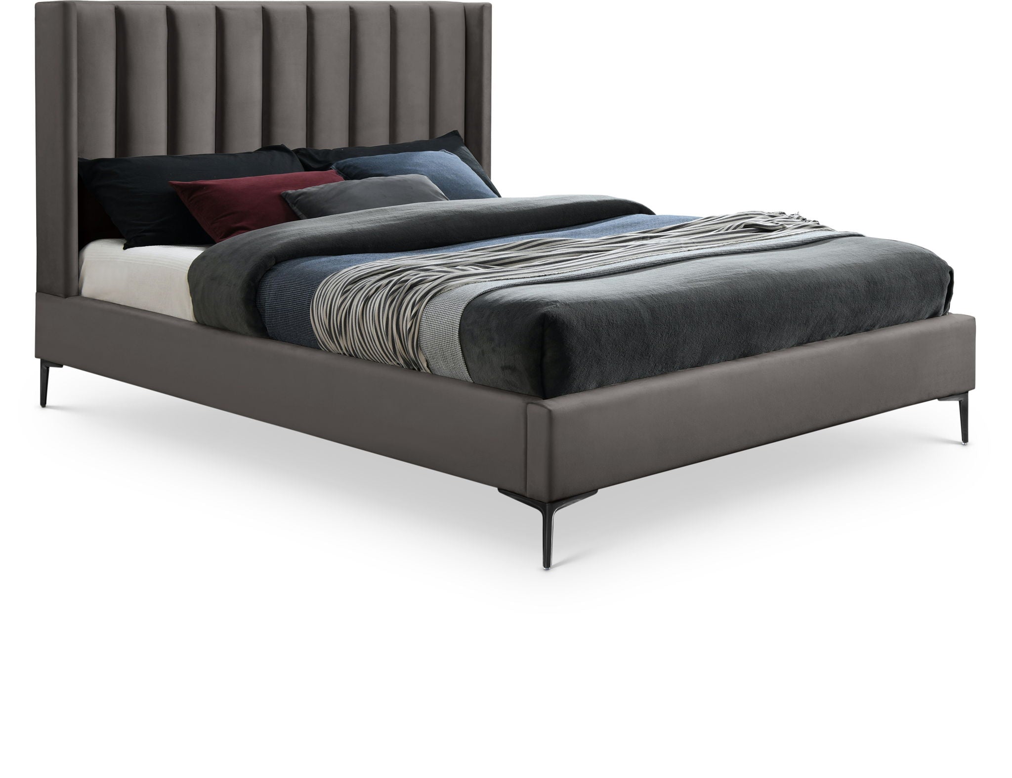 Nadia - Bed