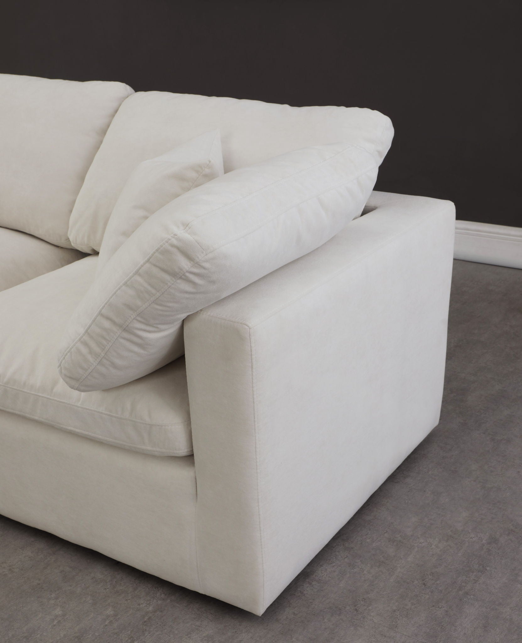 Plush - 6 Piece Modular Sectional
